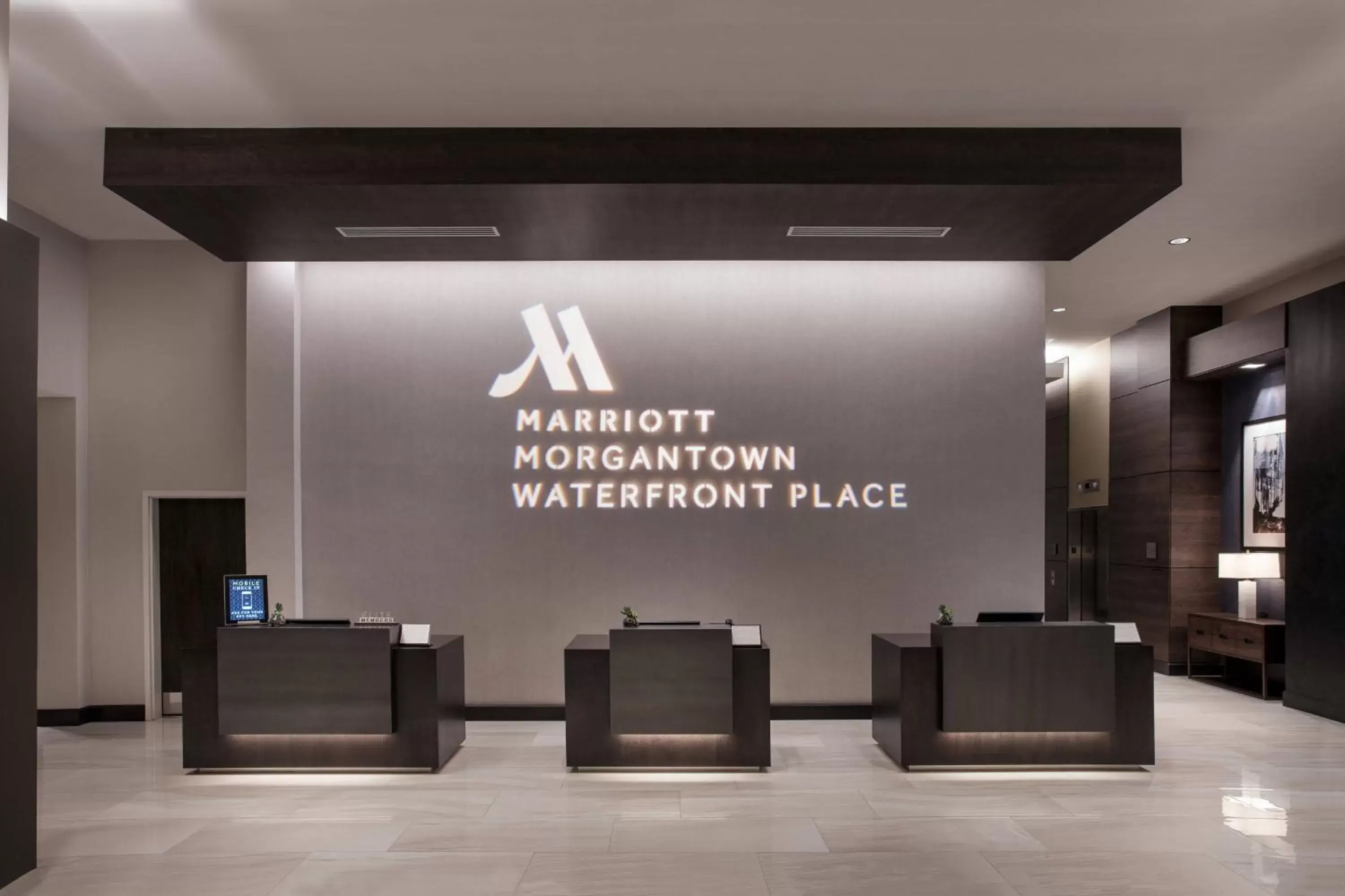 Lobby or reception, Lobby/Reception in Morgantown Marriott at Waterfront Place