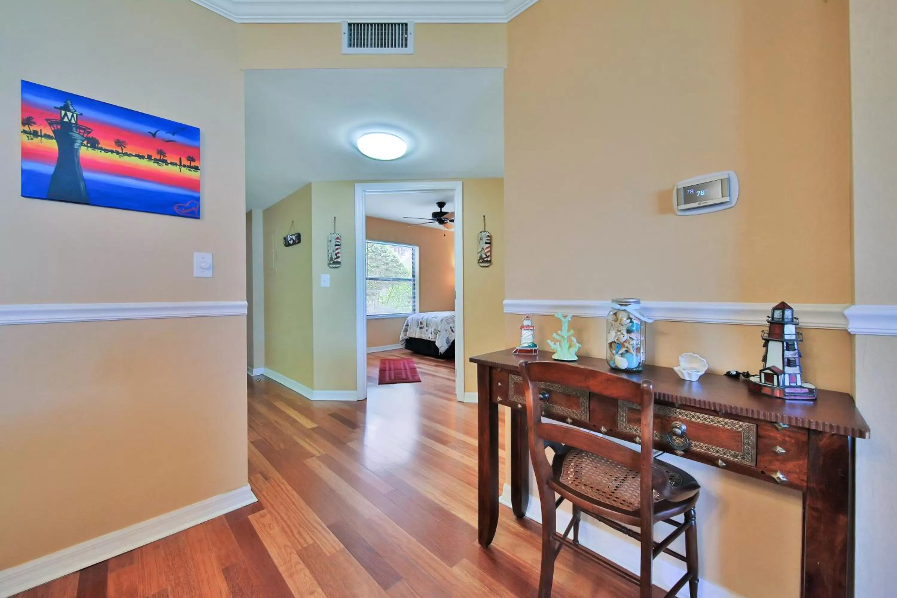 Dining Area in Ocean Village L15