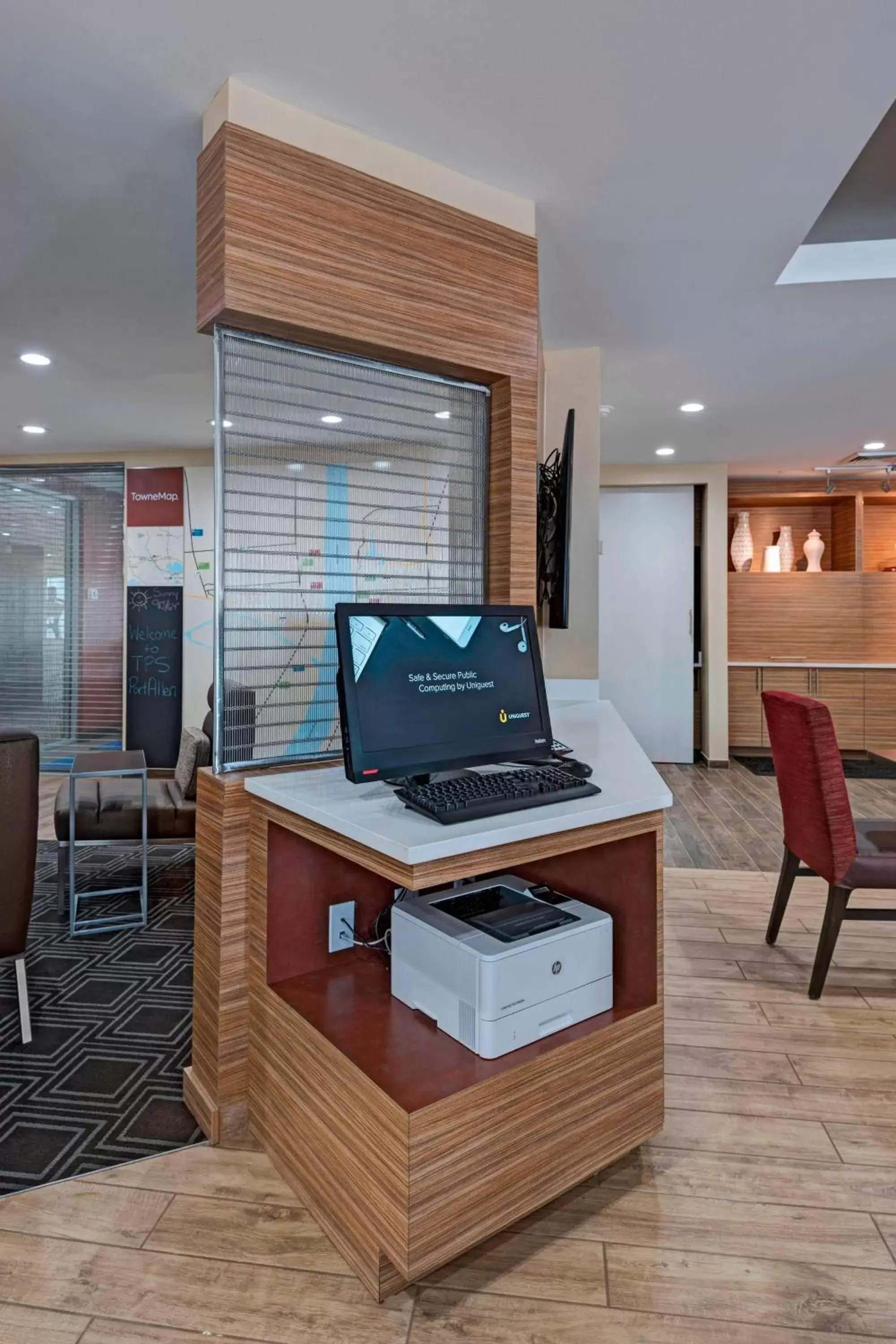 Business facilities, TV/Entertainment Center in TownePlace Suites by Marriott Baton Rouge Port Allen