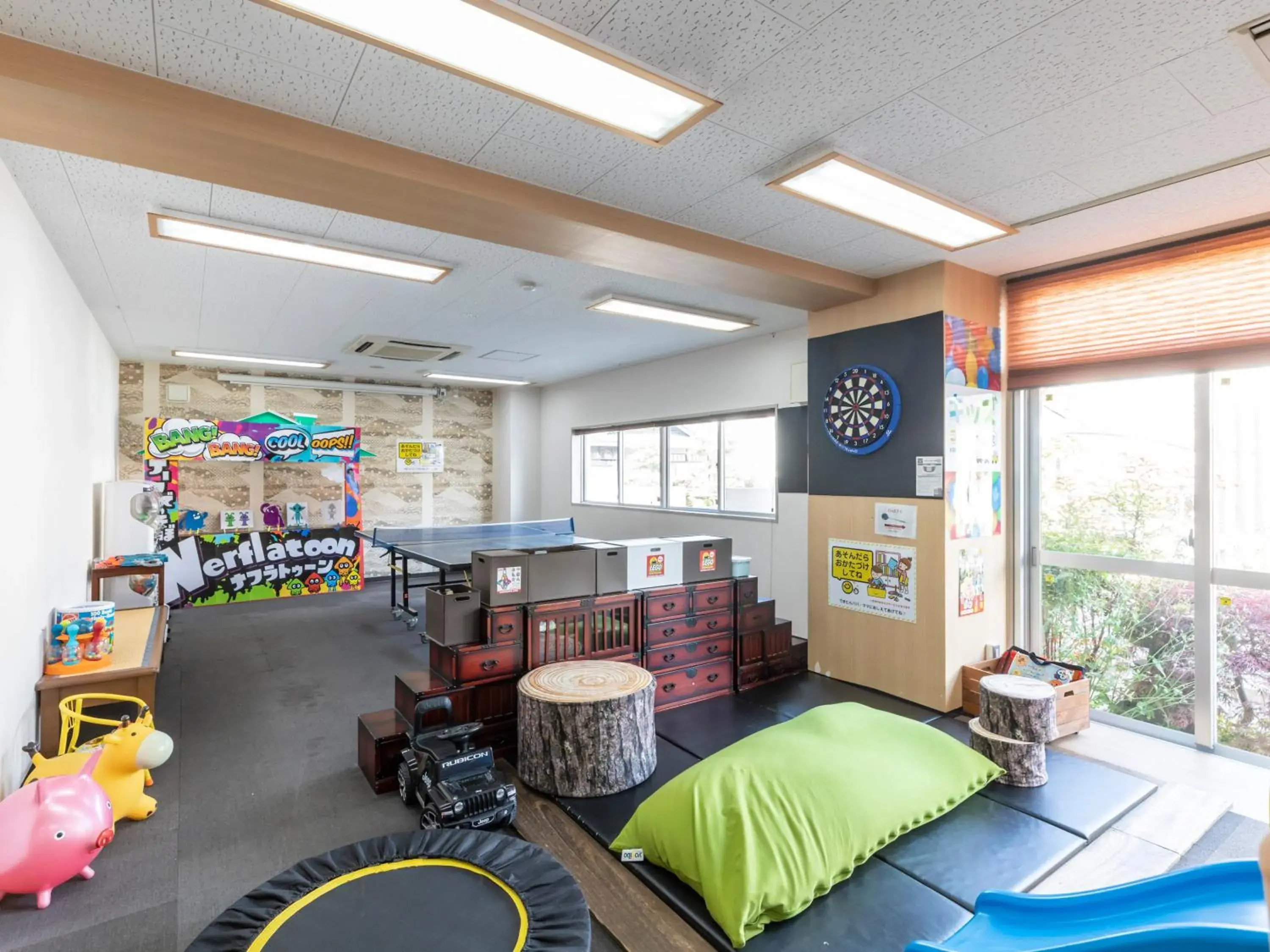 Seating area in Omotenashi Hostel Miyajima