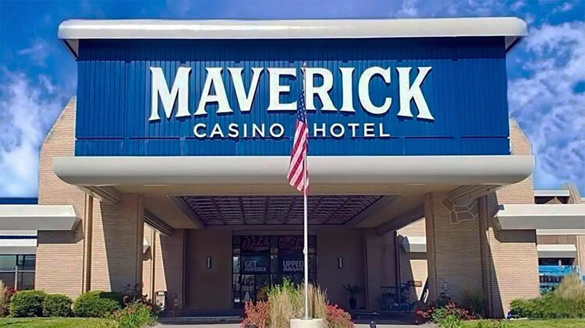 Facade/entrance in Maverick Hotel and Casino by Red Lion Hotels