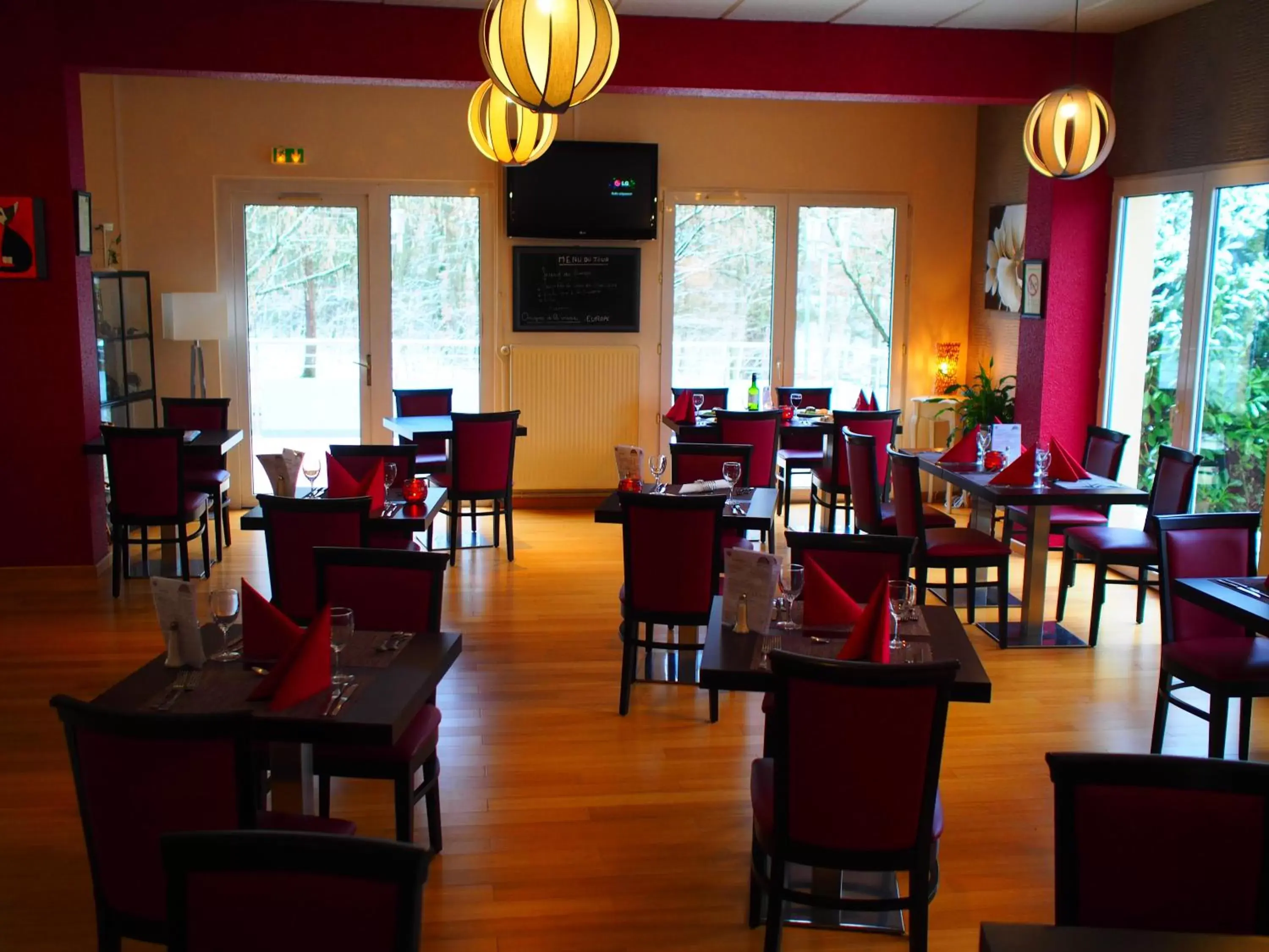 Restaurant/Places to Eat in The Originals City, Hôtel Aster, Saint-Avold Nord (Inter-Hotel)