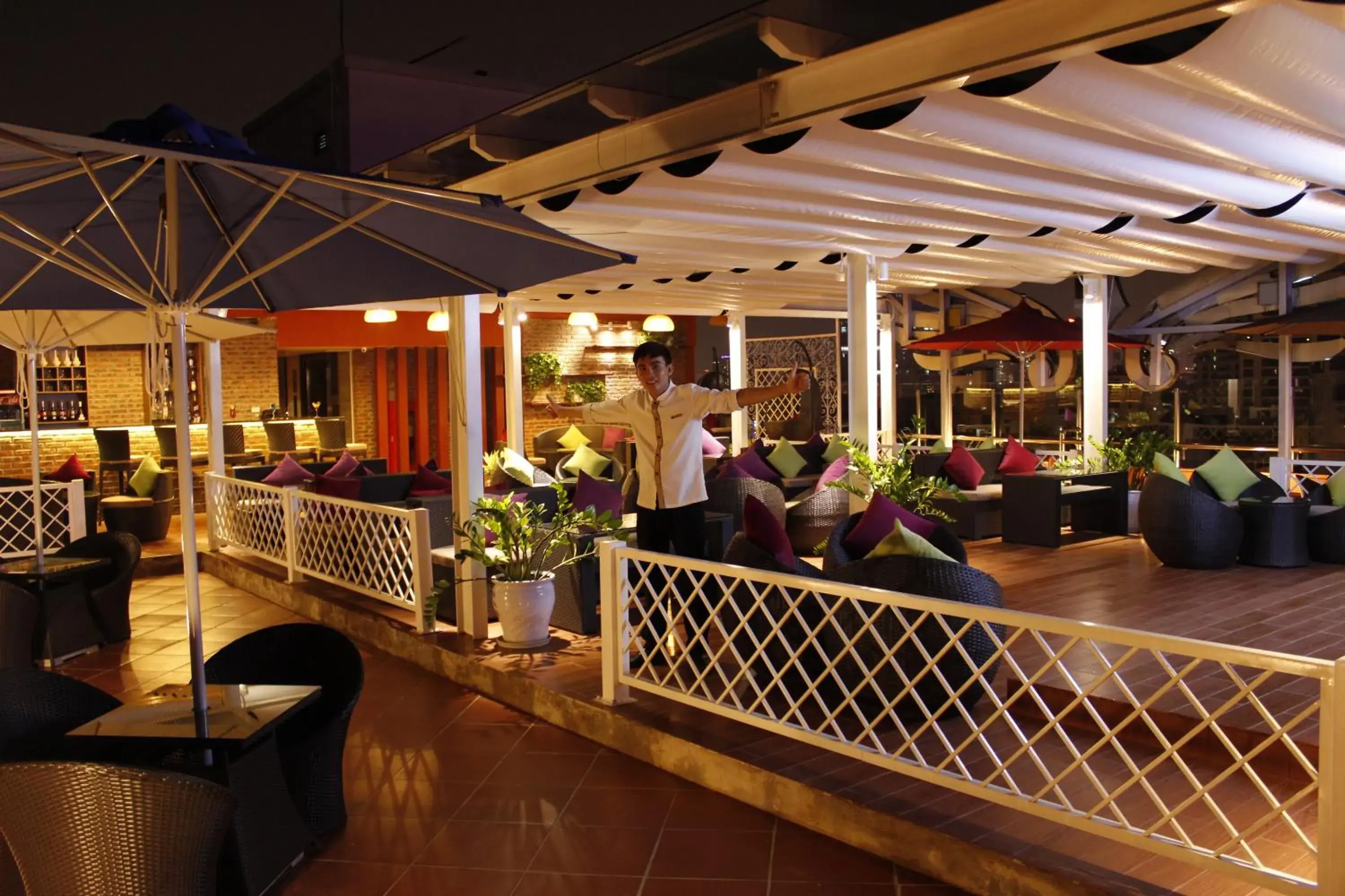 Lounge or bar in Muong Thanh Hanoi Centre Hotel