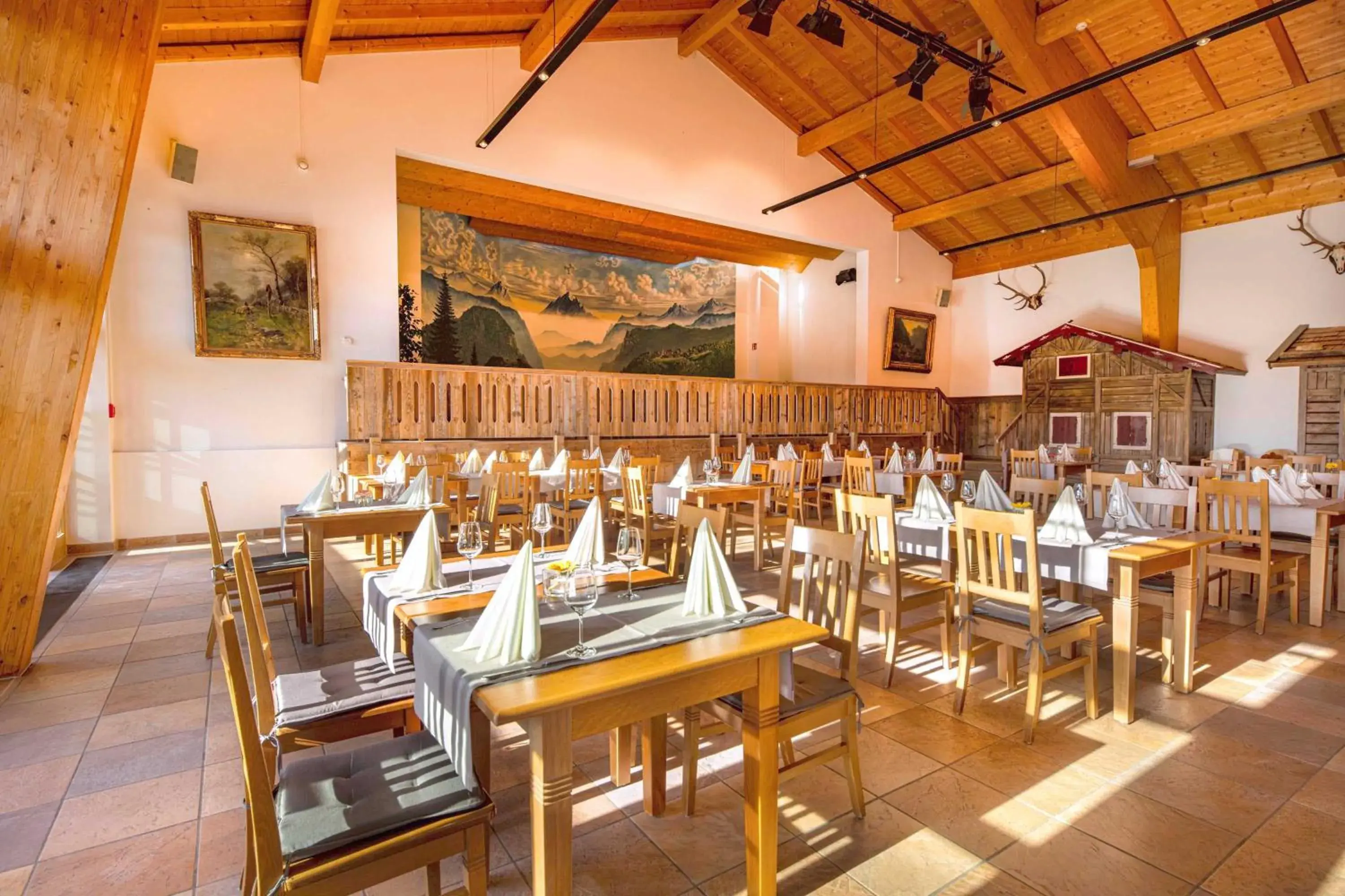 Restaurant/places to eat in Das Bergmayr - Chiemgauer Alpenhotel Restaurant/places to eat in Das Bergmayr - Chiemgauer Alpenhotel