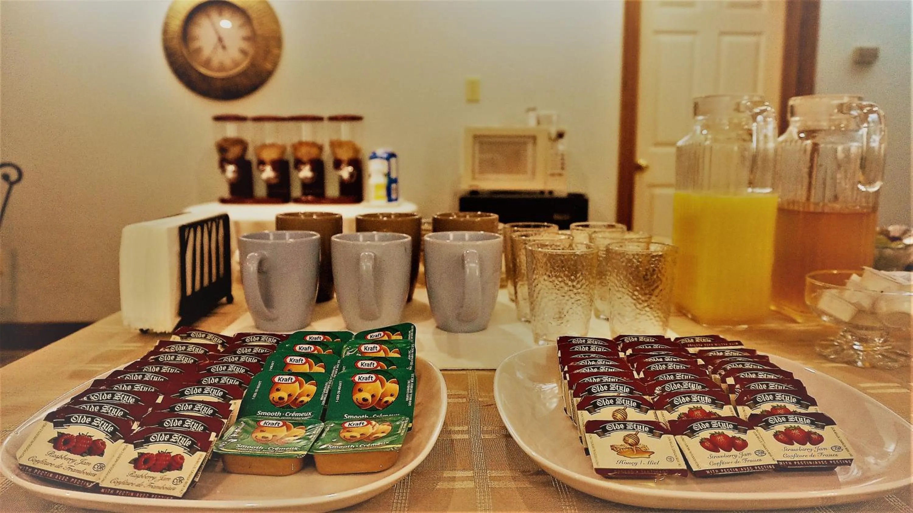 Buffet breakfast in Inn on the Harbour