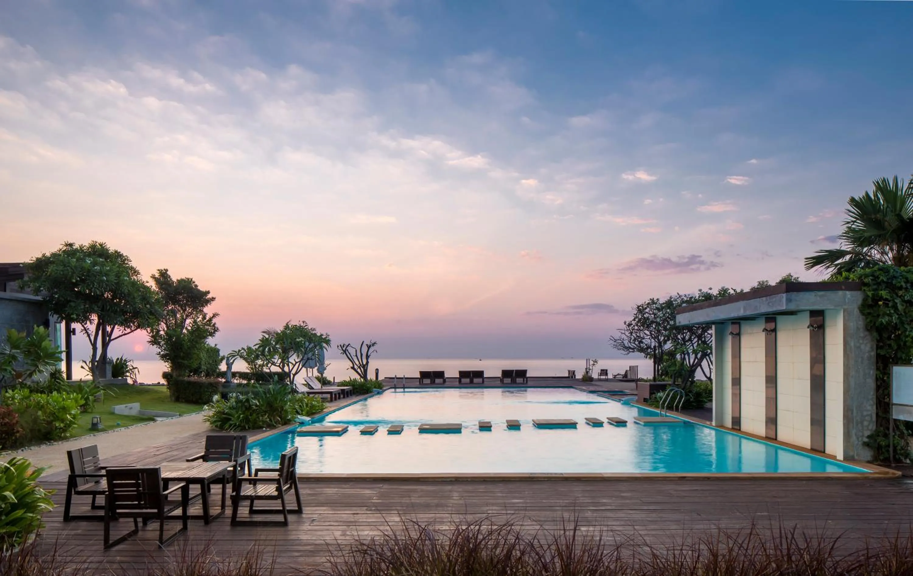 Beach in i Tara Resort & Spa