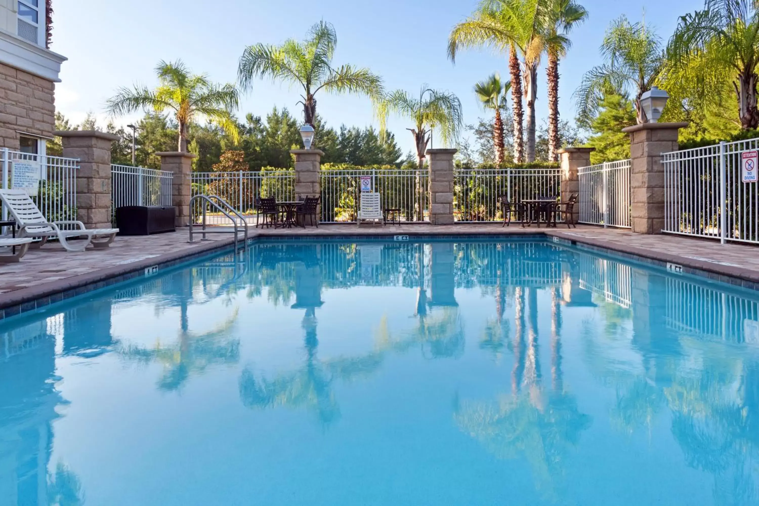 Swimming Pool in Holiday Inn Daytona Beach LPGA Boulevard, an IHG Hotel