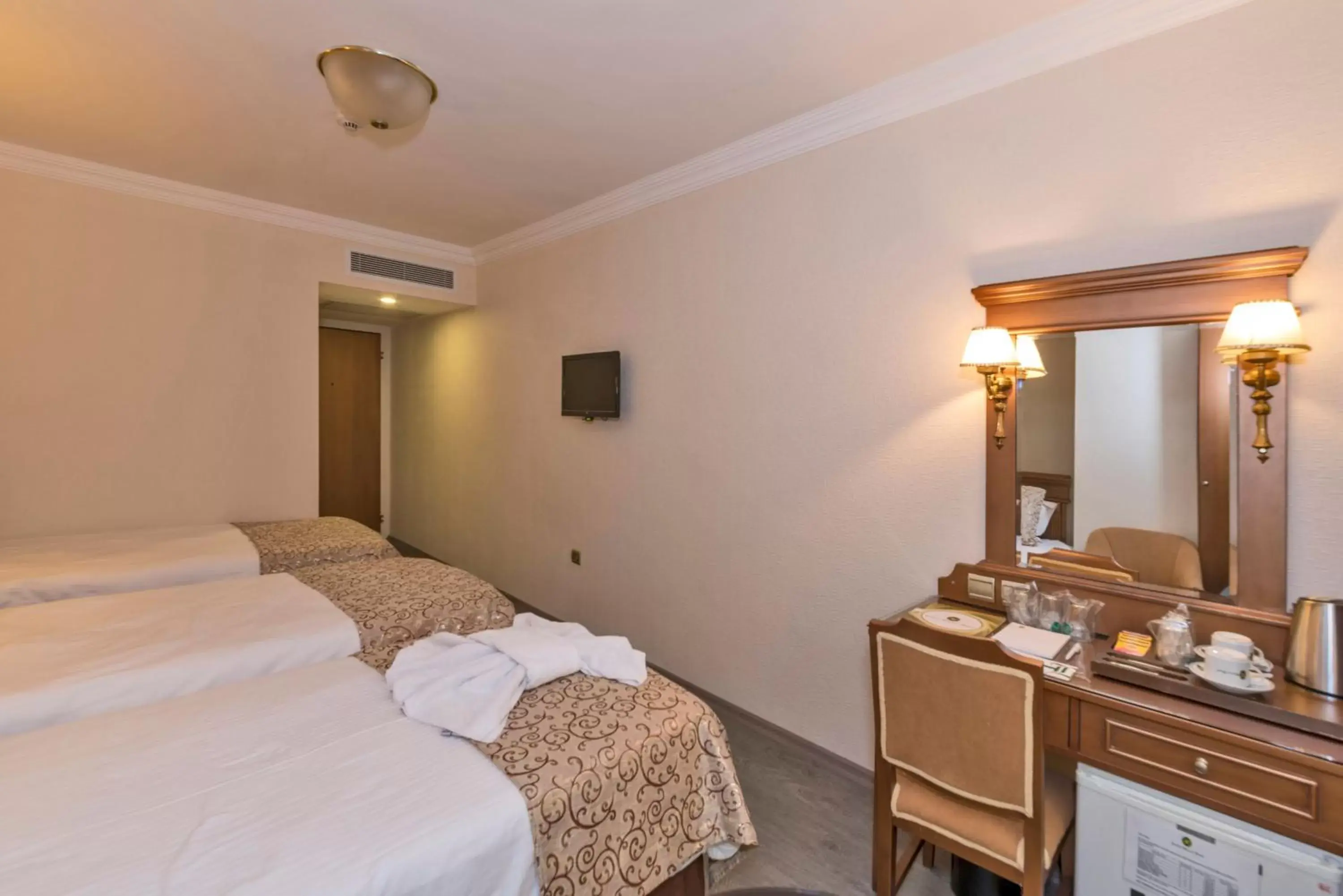 Bed in Laleli Gonen Hotel Bed in Laleli Gonen Hotel