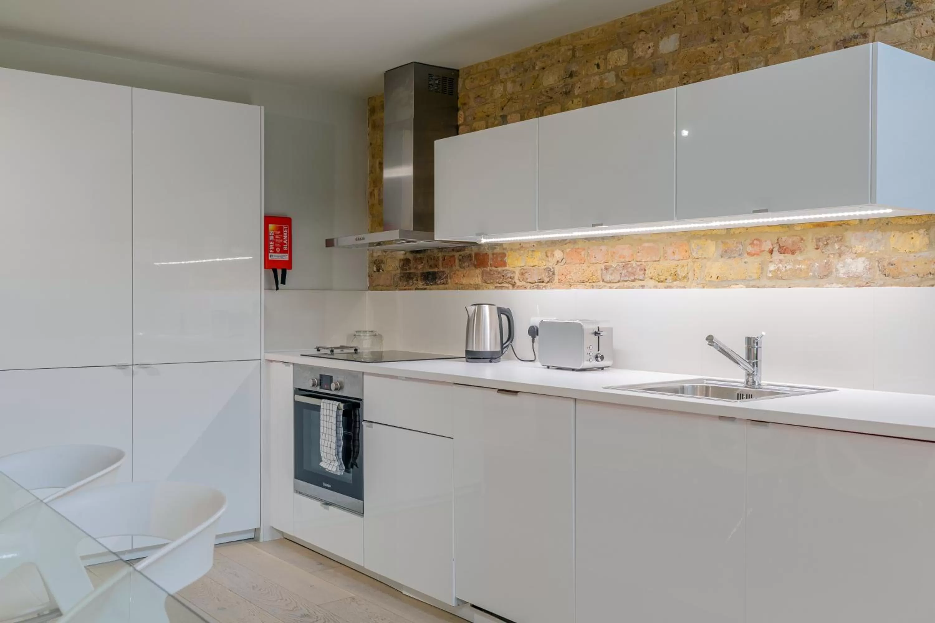 Kitchen or kitchenette, Kitchen/Kitchenette in Holborn Apartments