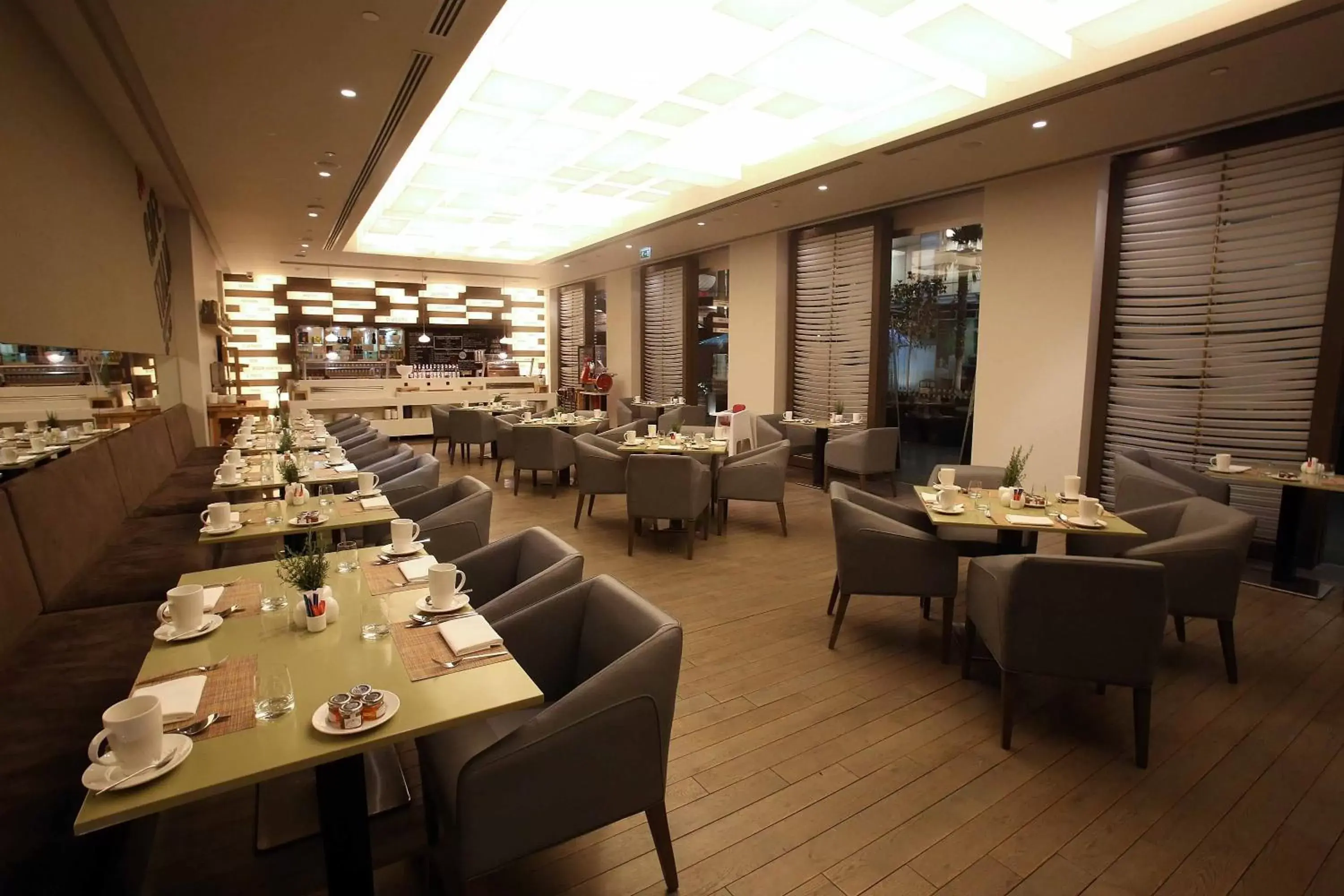 Food and drinks, Restaurant/Places to Eat in The Boulevard Arjaan by Rotana