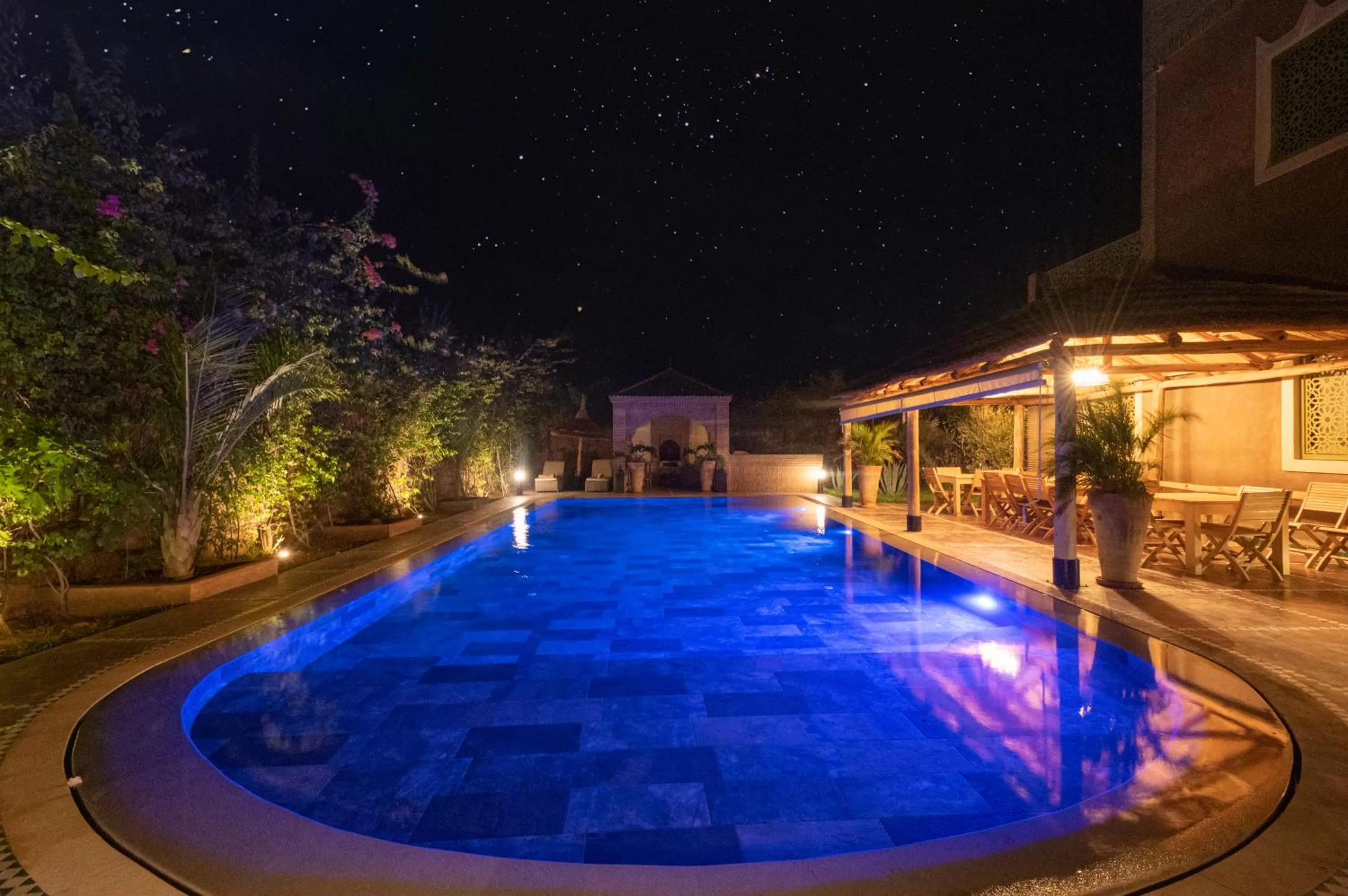 Swimming Pool in Maria Towers , Palais Table d'hôtes & SPA
