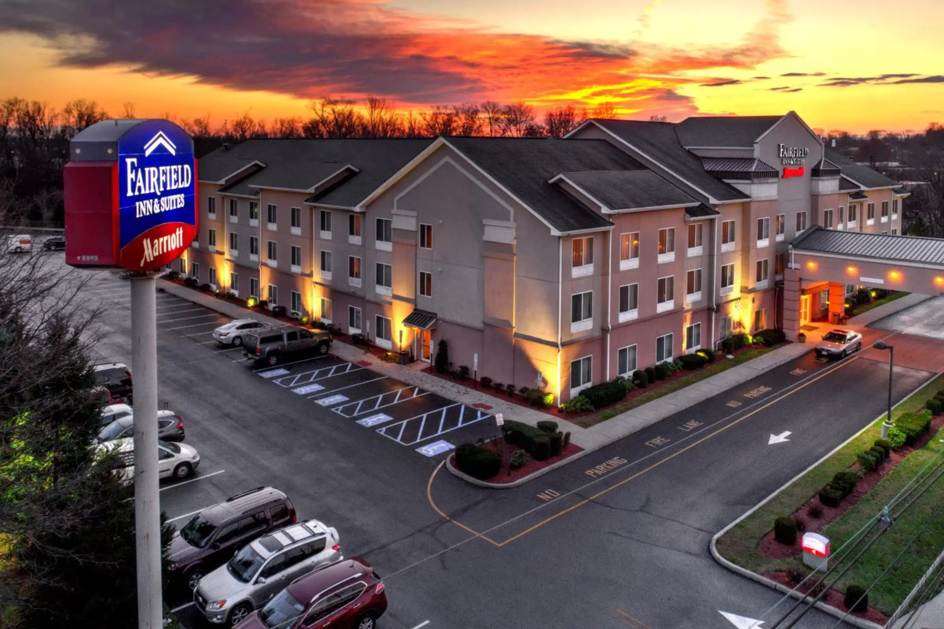 Property building in Fairfield Inn & Suites by Marriott Edison - South Plainfield