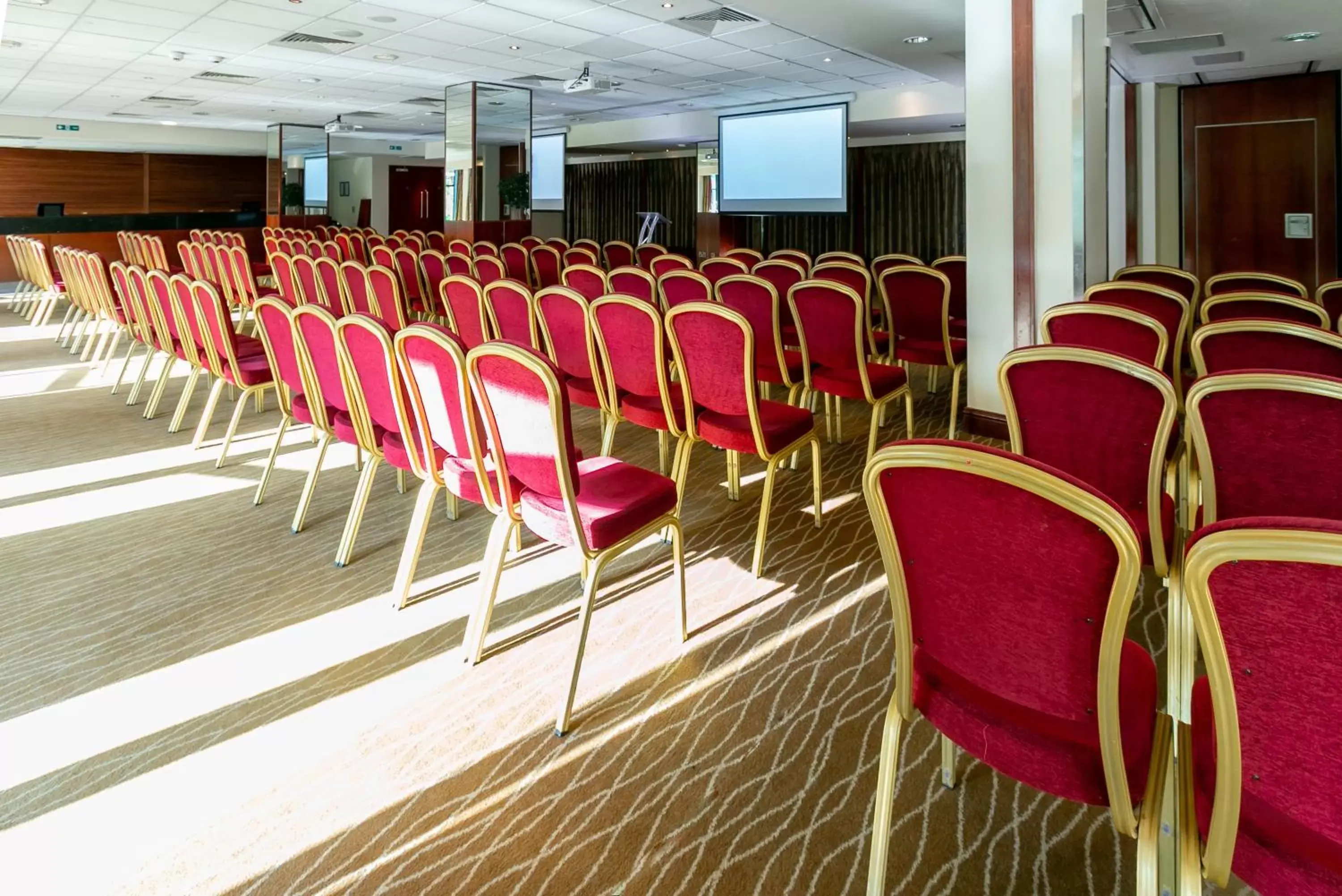 Meeting/conference room in Manchester Piccadilly Hotel