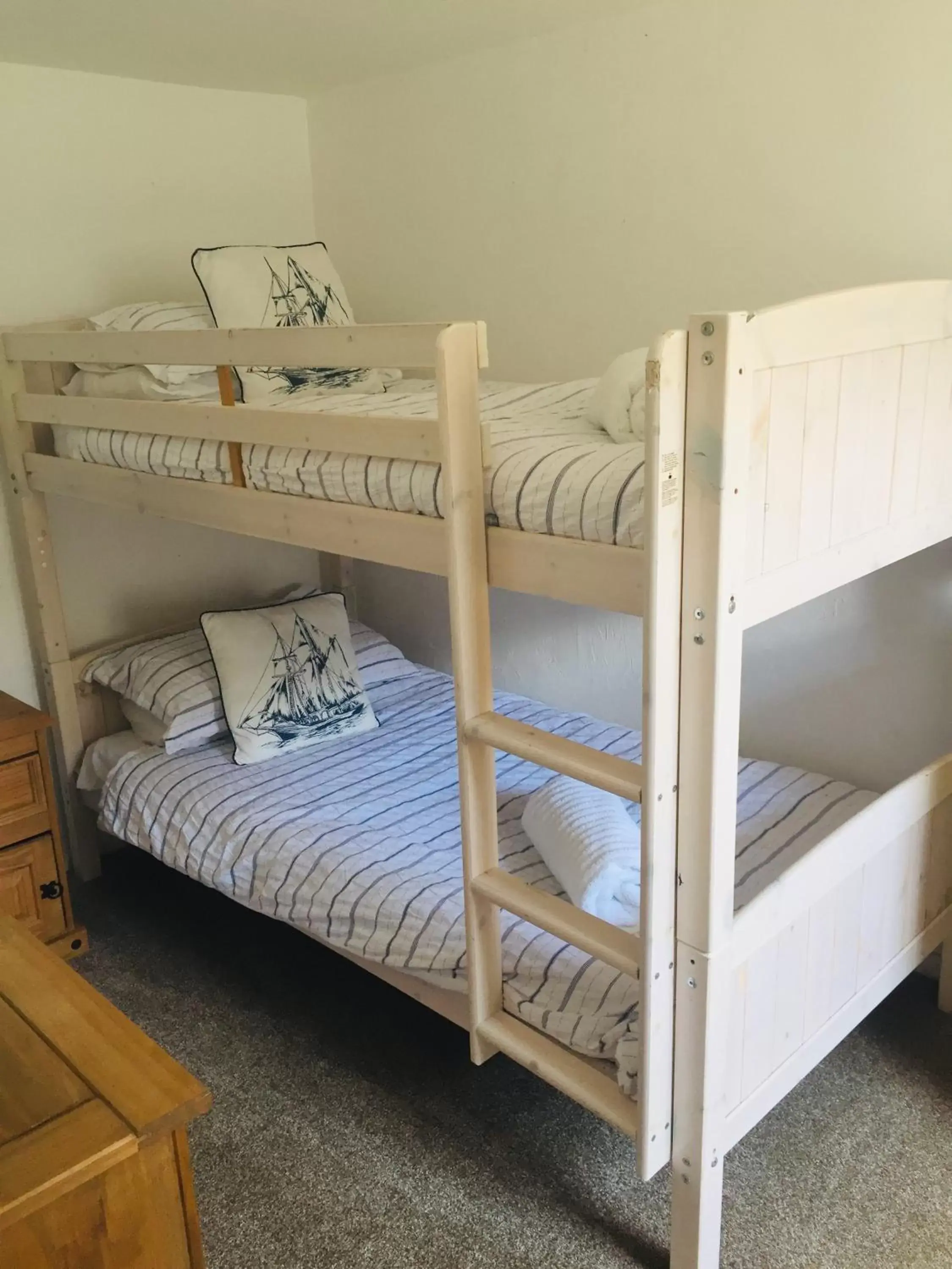 Bedroom, Bunk Bed in The Wheel House