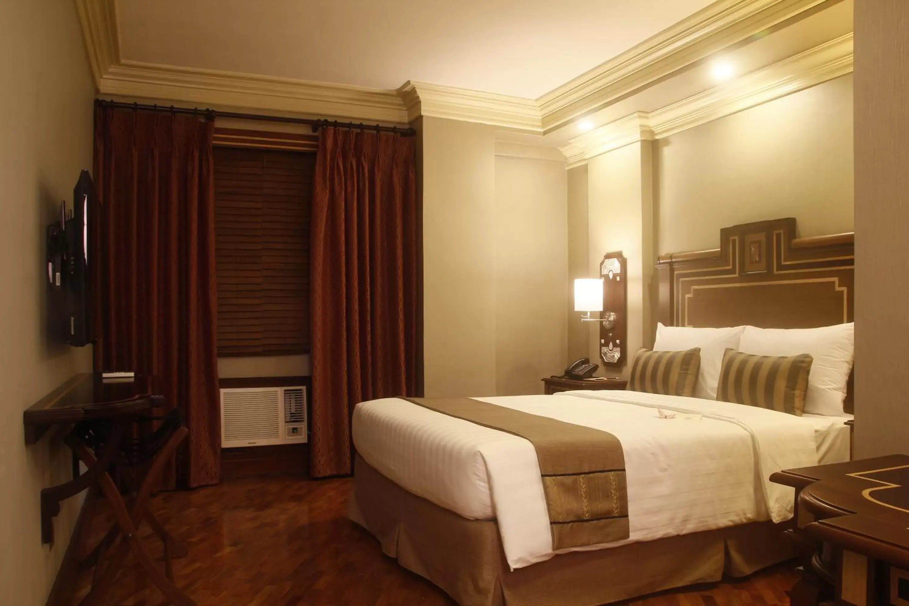Bedroom, Bed in Herald Suites Polaris