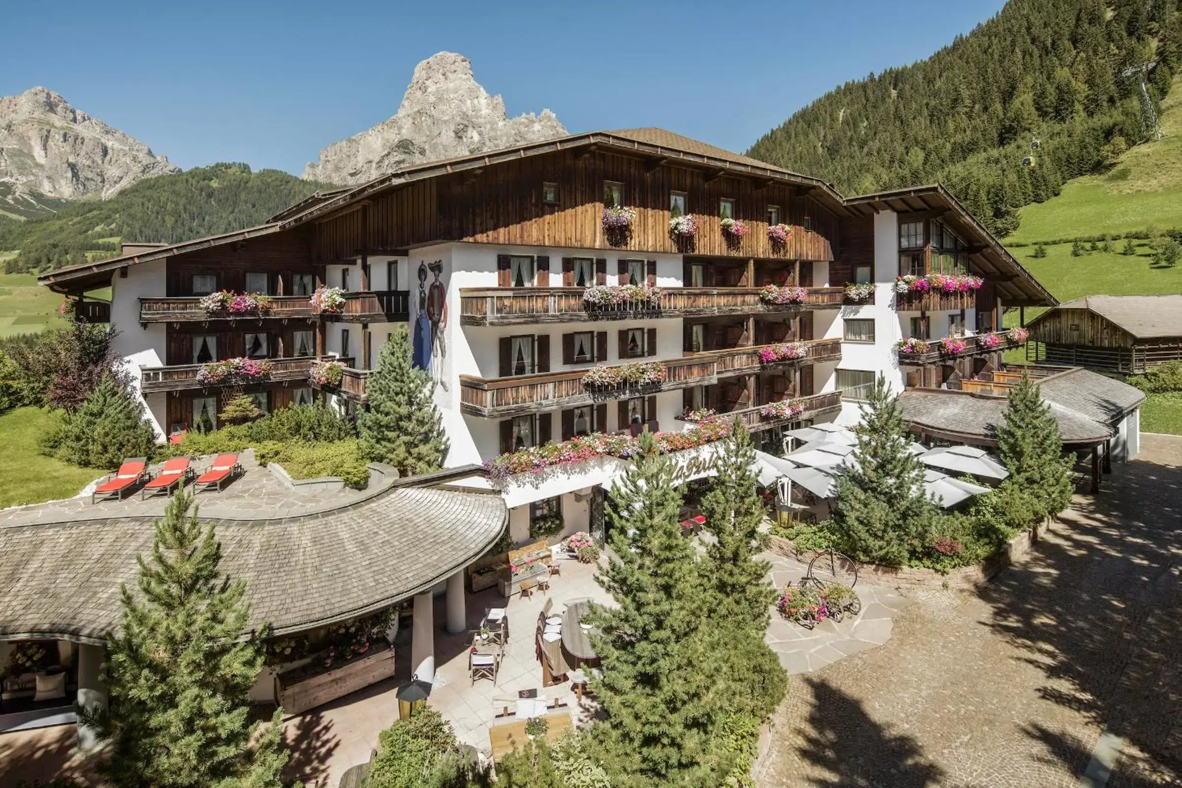 Spring in Hotel La Perla: The Leading Hotels of the World