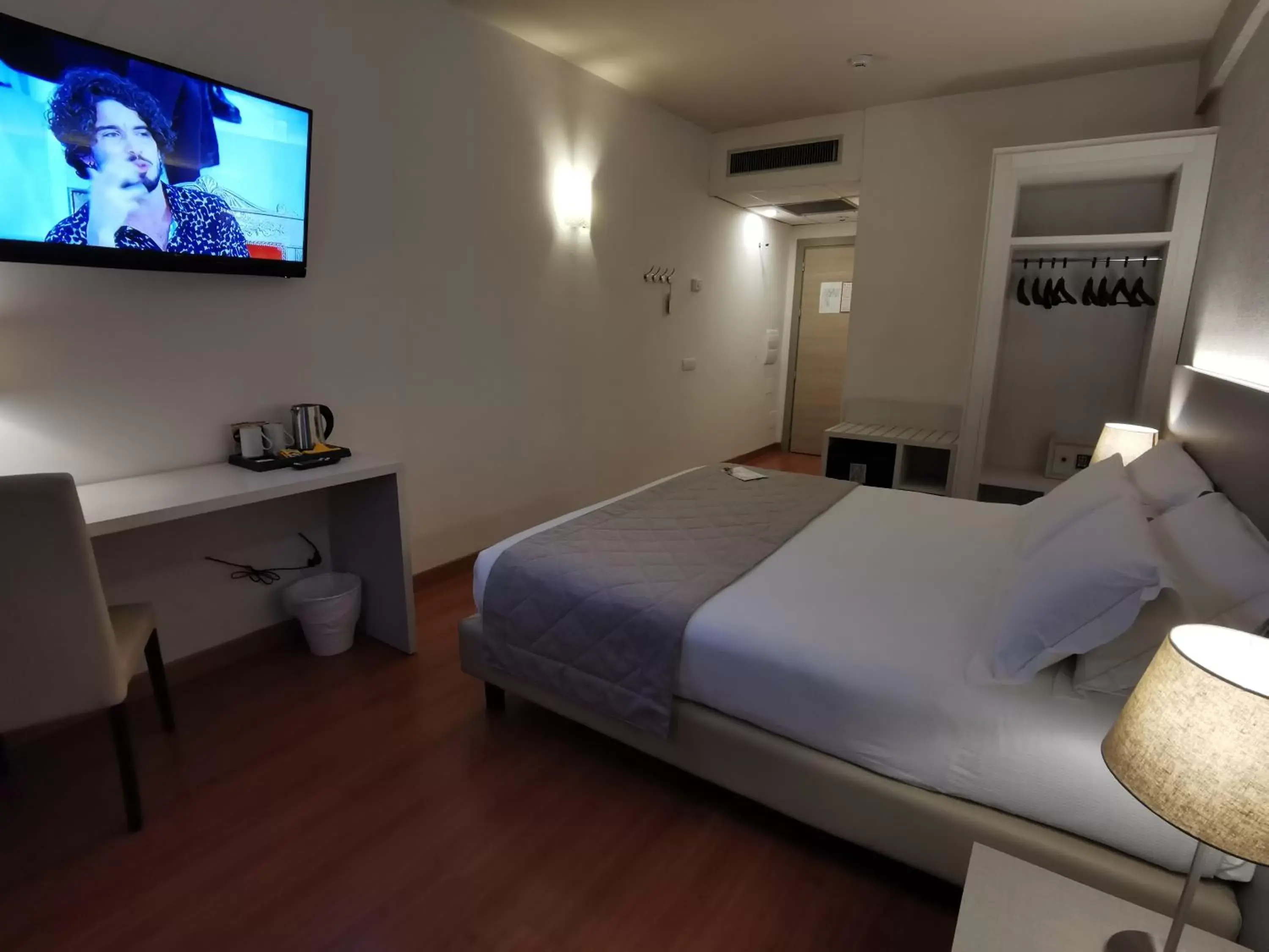 Bedroom in Hotel President