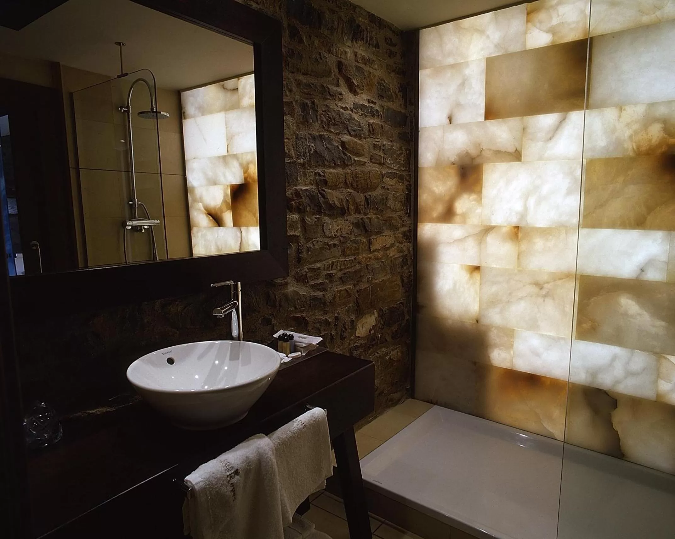 Shower in Los Siete Reyes