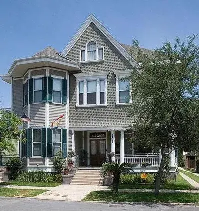 Property Building in 1896 O'Malley House