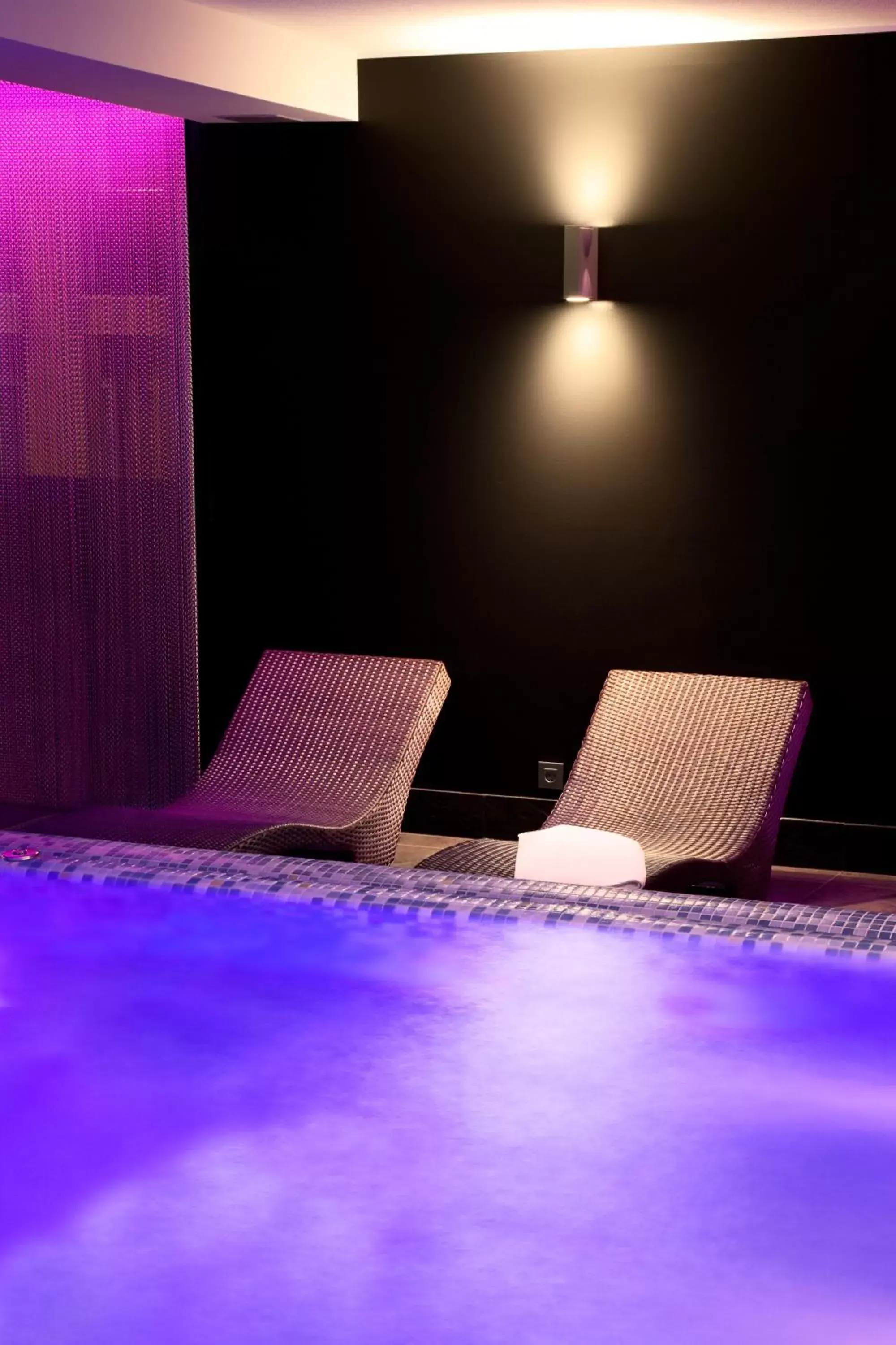 Spa and wellness centre/facilities, Swimming Pool in Acta Arthotel