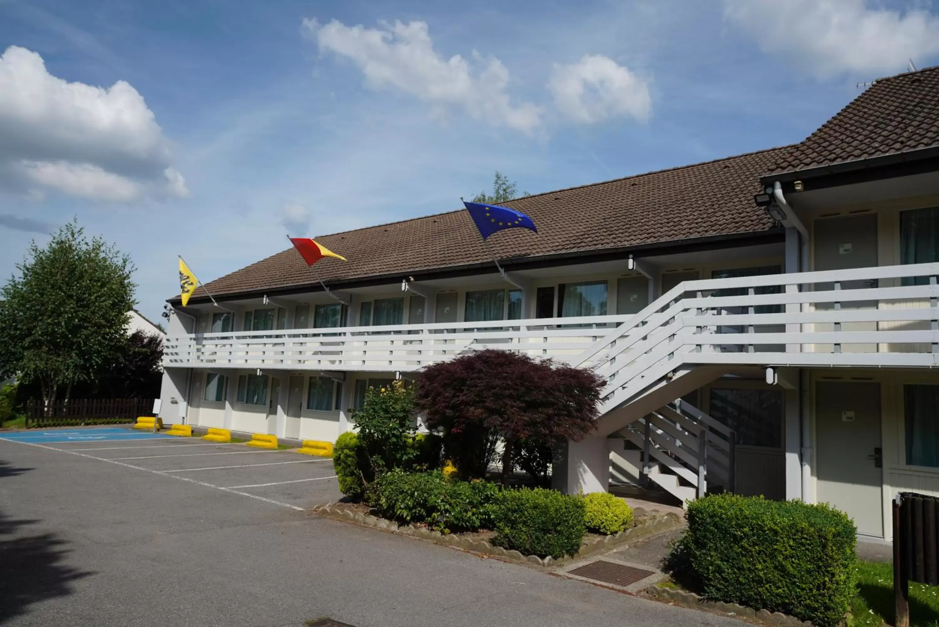 Spring, Property Building in Campanile Hotel & Restaurant Liège / Luik