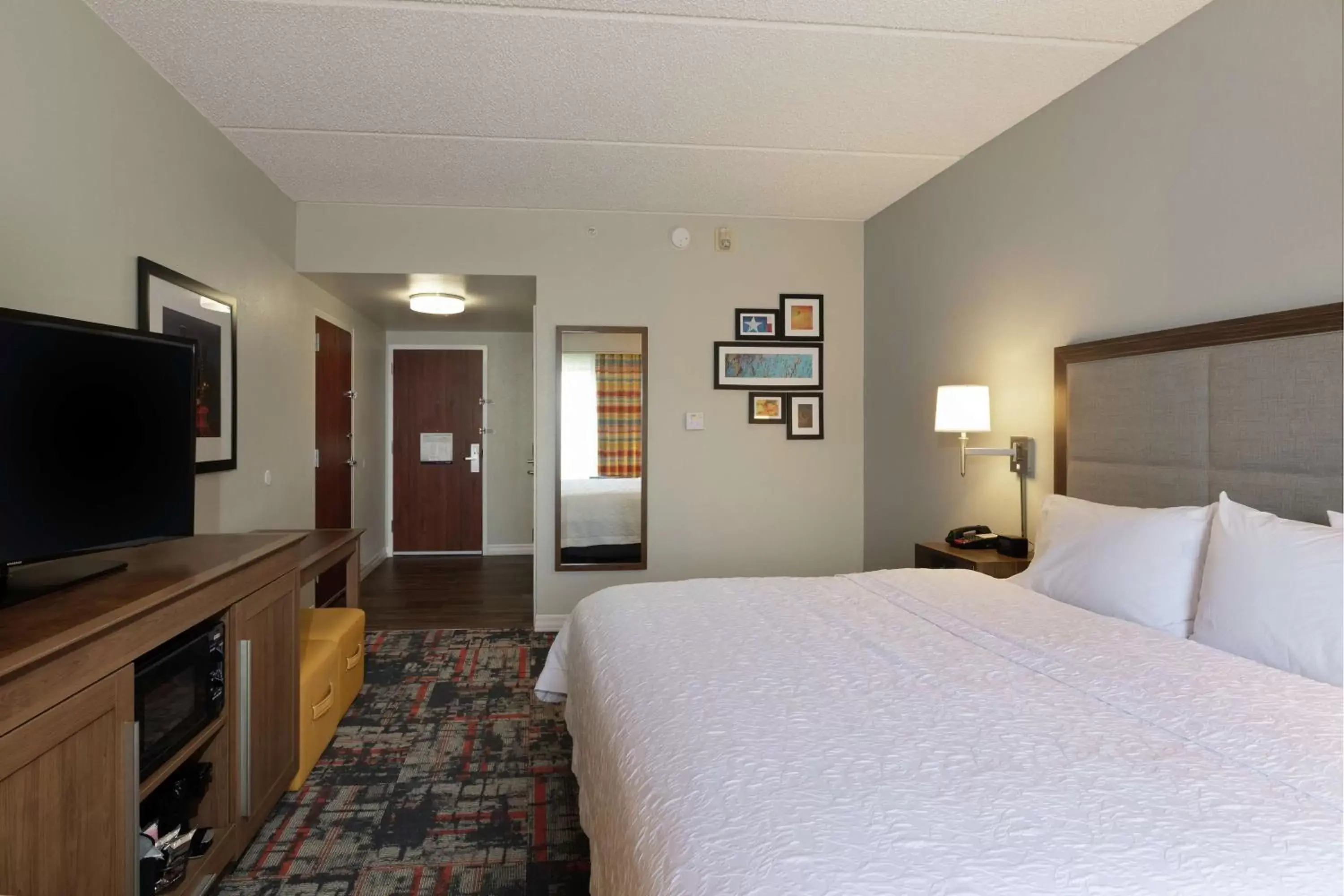 Bed in Hampton Inn Houston/Humble-Airport Area