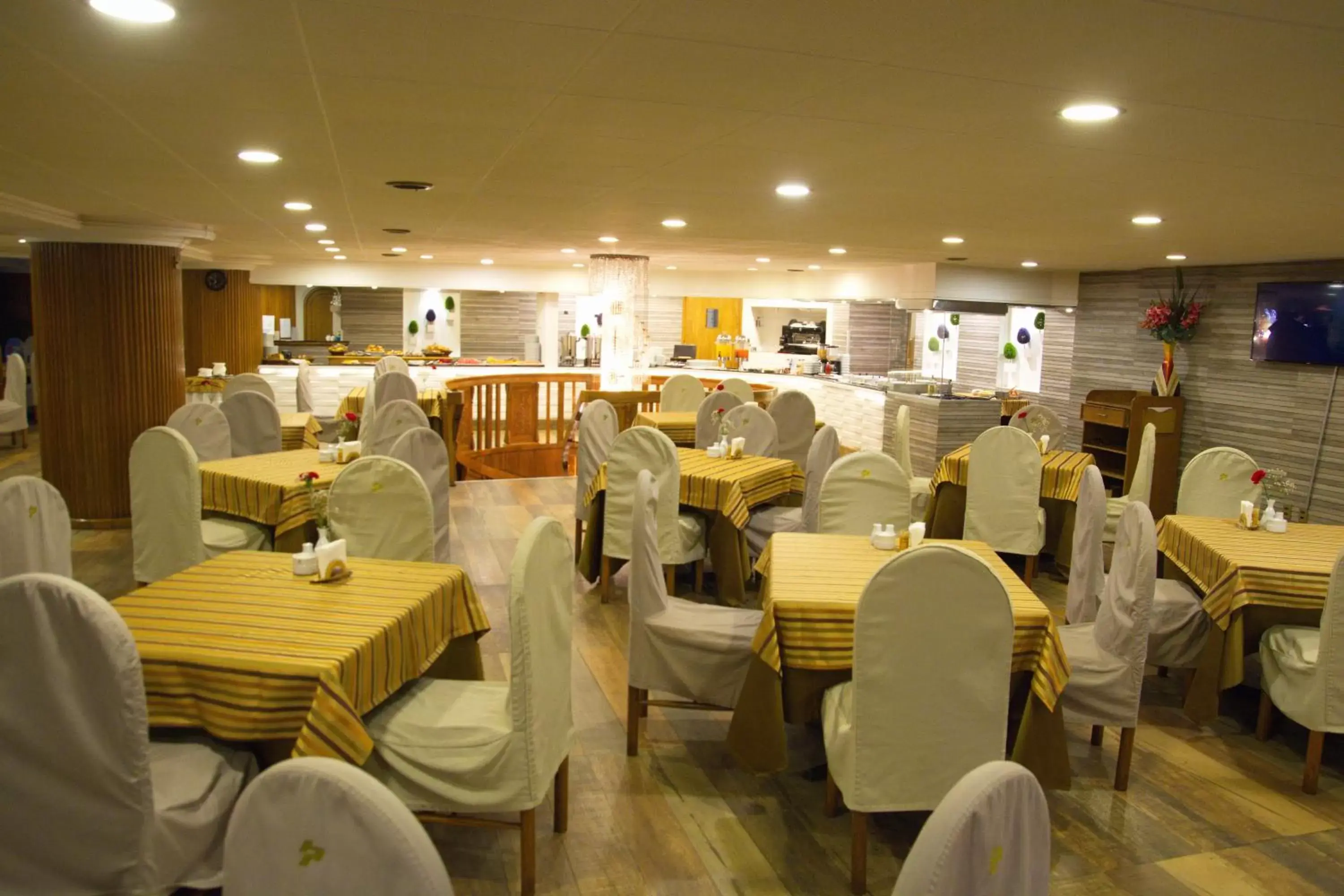Restaurant/places to eat, Banquet Facilities in Hotel Presidente