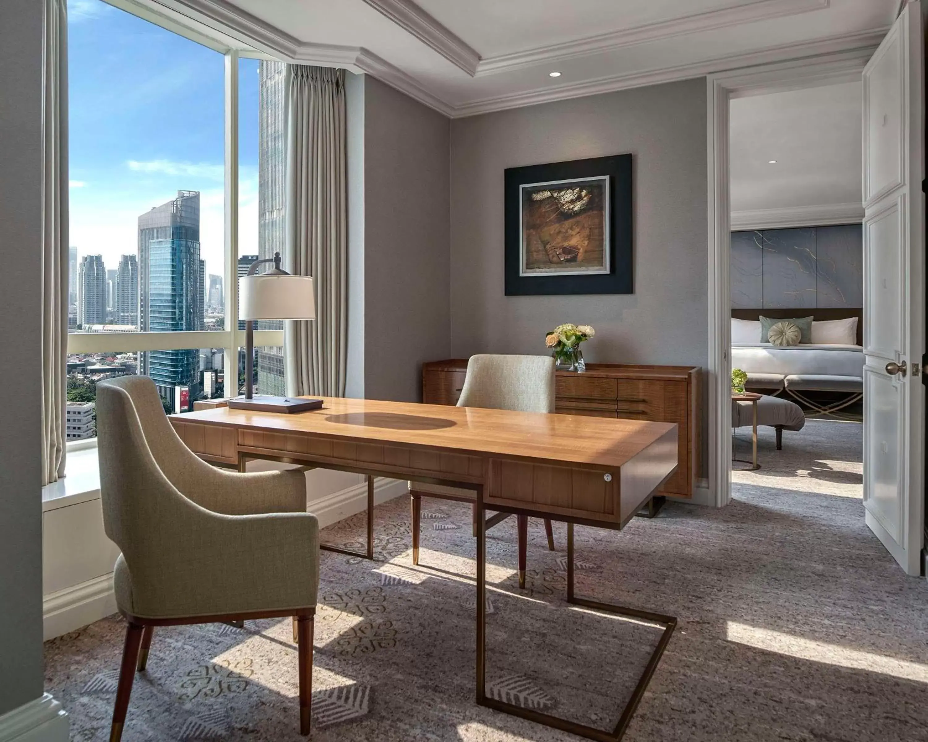 Photo of the whole room, Seating Area in Grand Hyatt Jakarta