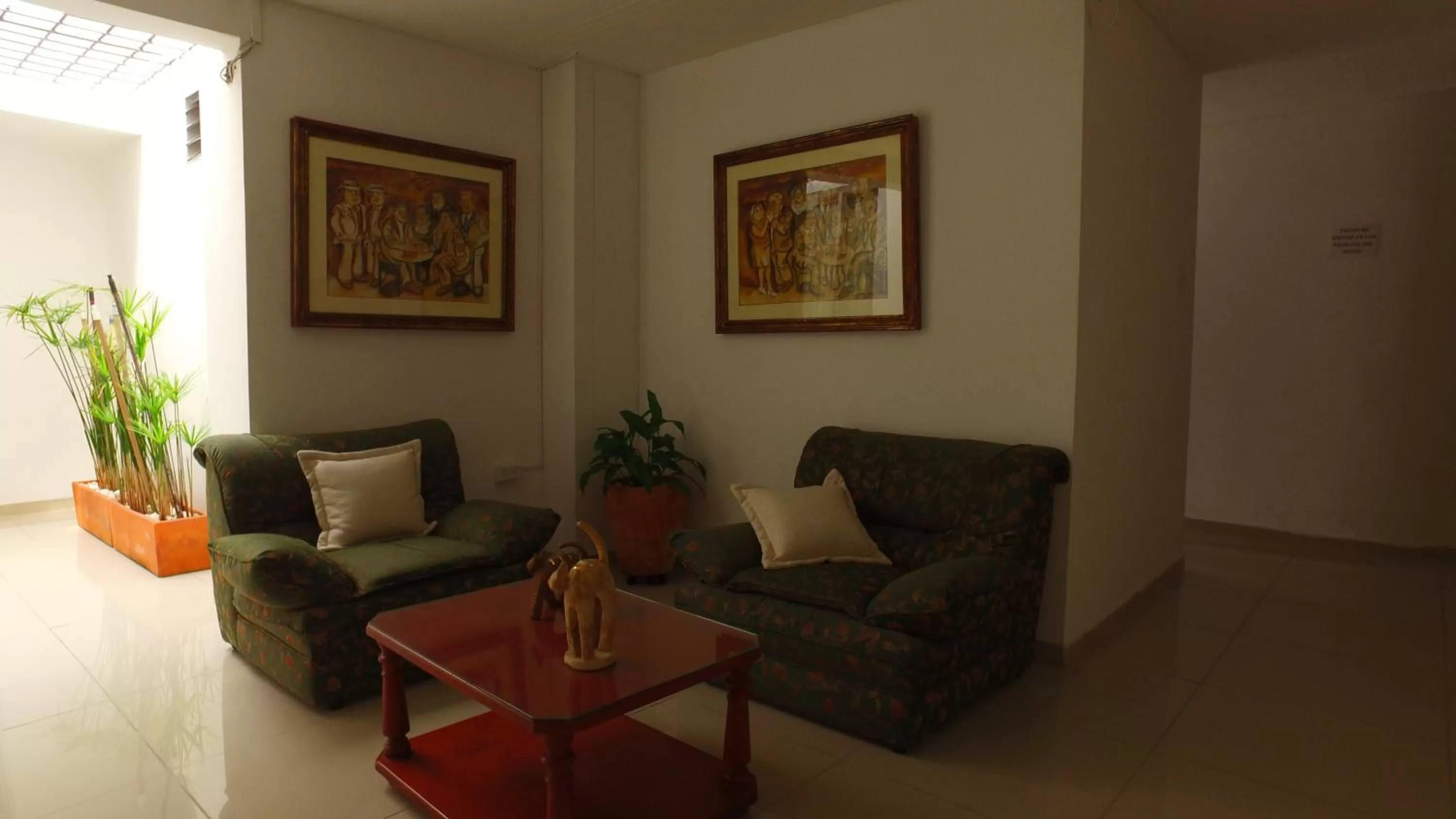 Decorative detail in Hotel Cafe Plaza