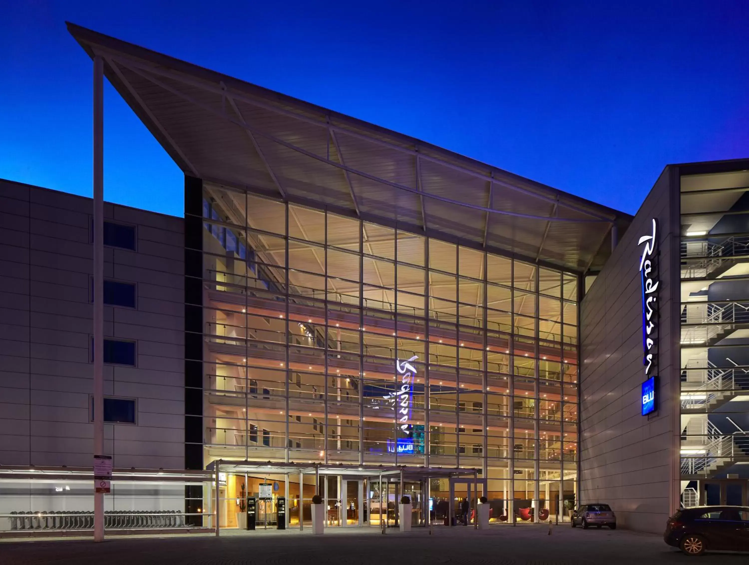 Facade/entrance, Property Building in Radisson Blu Hotel London Stansted Airport