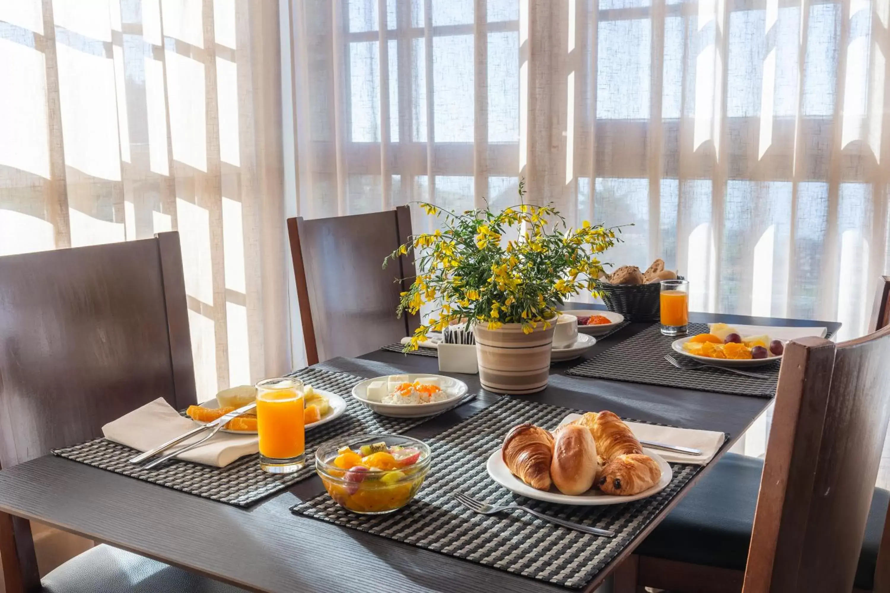 Breakfast in Luna Hotel Serra da Estrela Breakfast in Luna Hotel Serra da Estrela