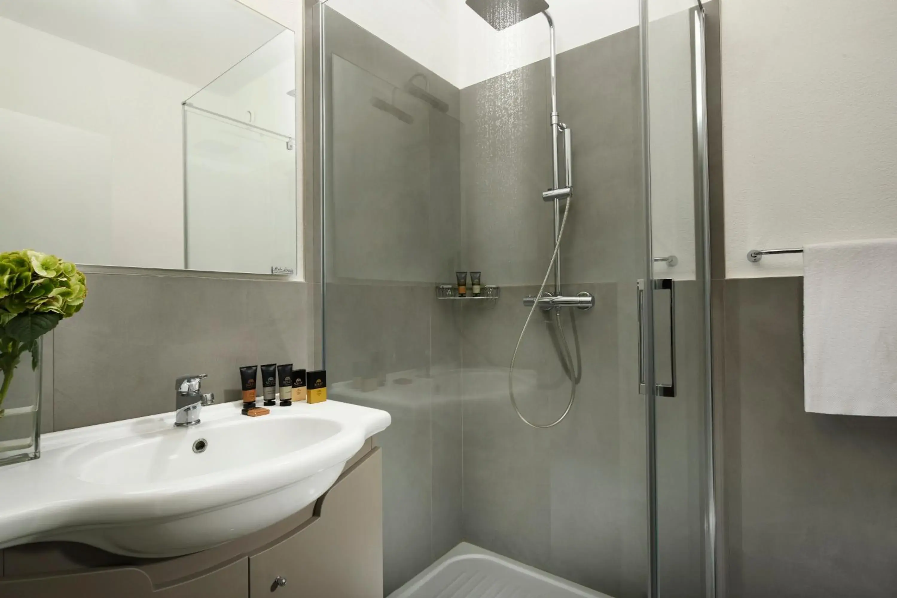 Shower, Bathroom in Golf Hotel Punta Ala