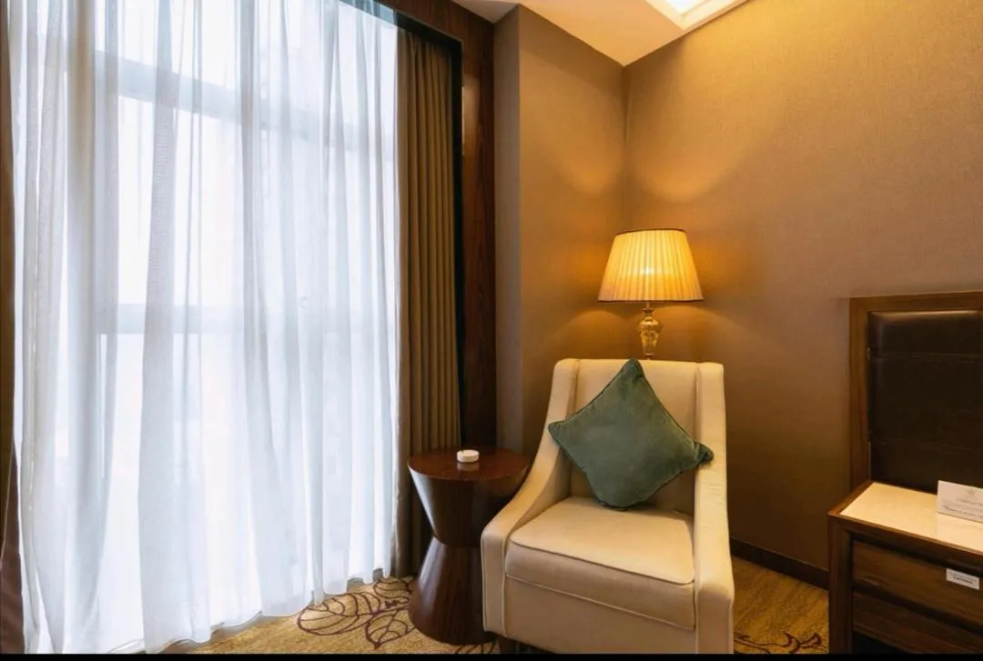 Honder International Hotel - Free shuttle bus between hotel and exhibition center during Canton Fair period