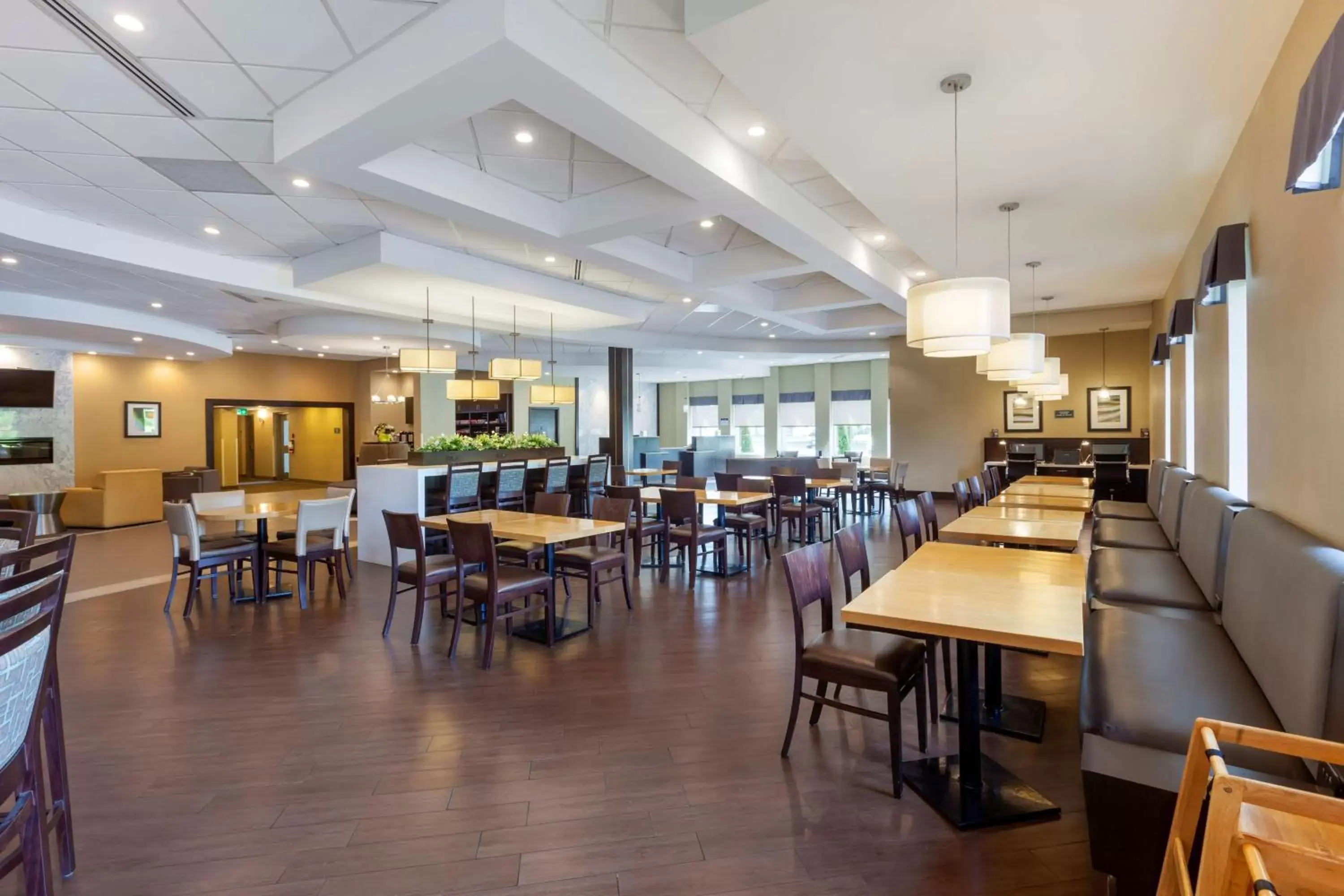 Restaurant/Places to Eat in Best Western Plus Leamington Hotel & Conference Centre