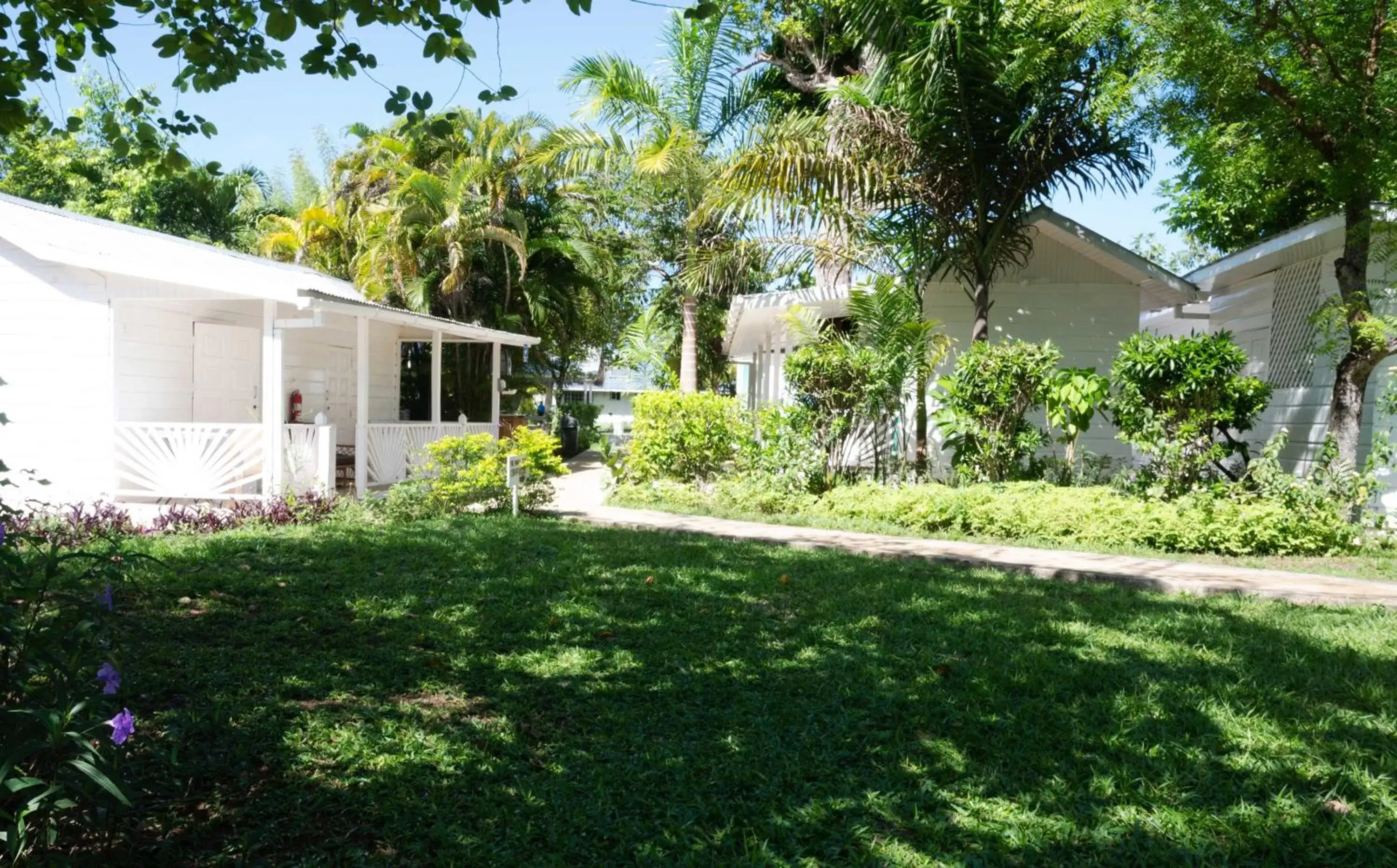 Property building in Yellow Bird Sea Property building in Yellow Bird Sea