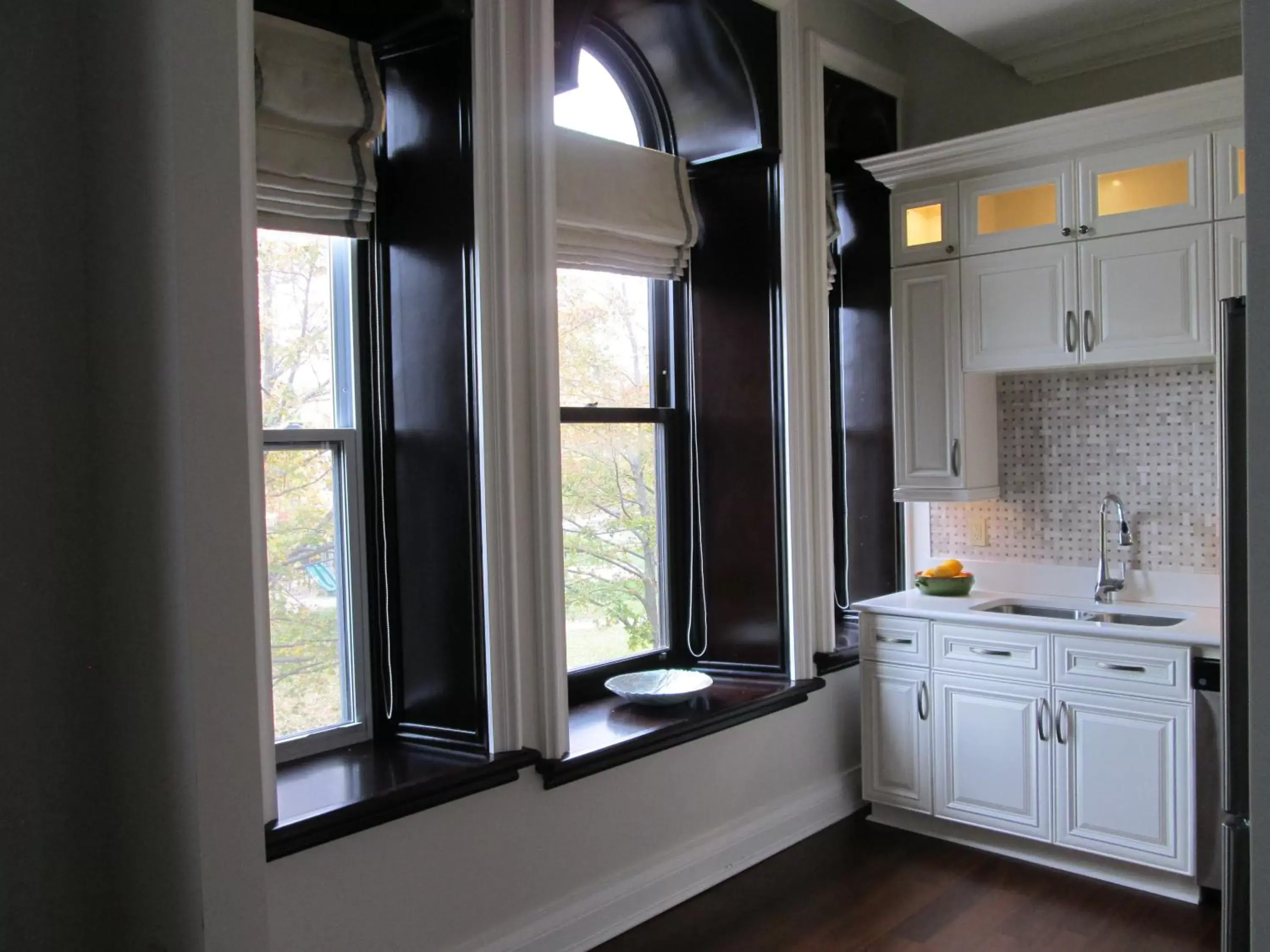 Kitchen/Kitchenette in Sydney Boutique Inn & Suites