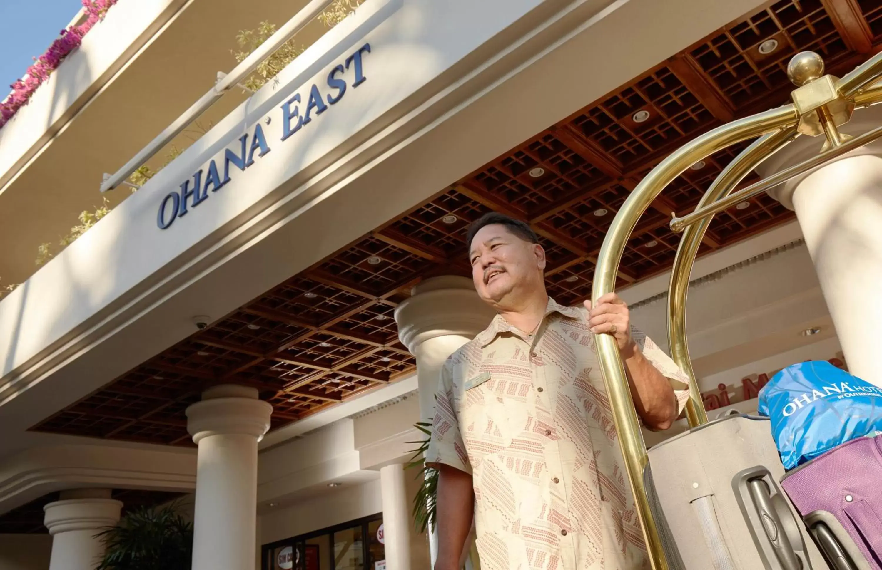 Staff in OHANA Waikiki East by OUTRIGGER