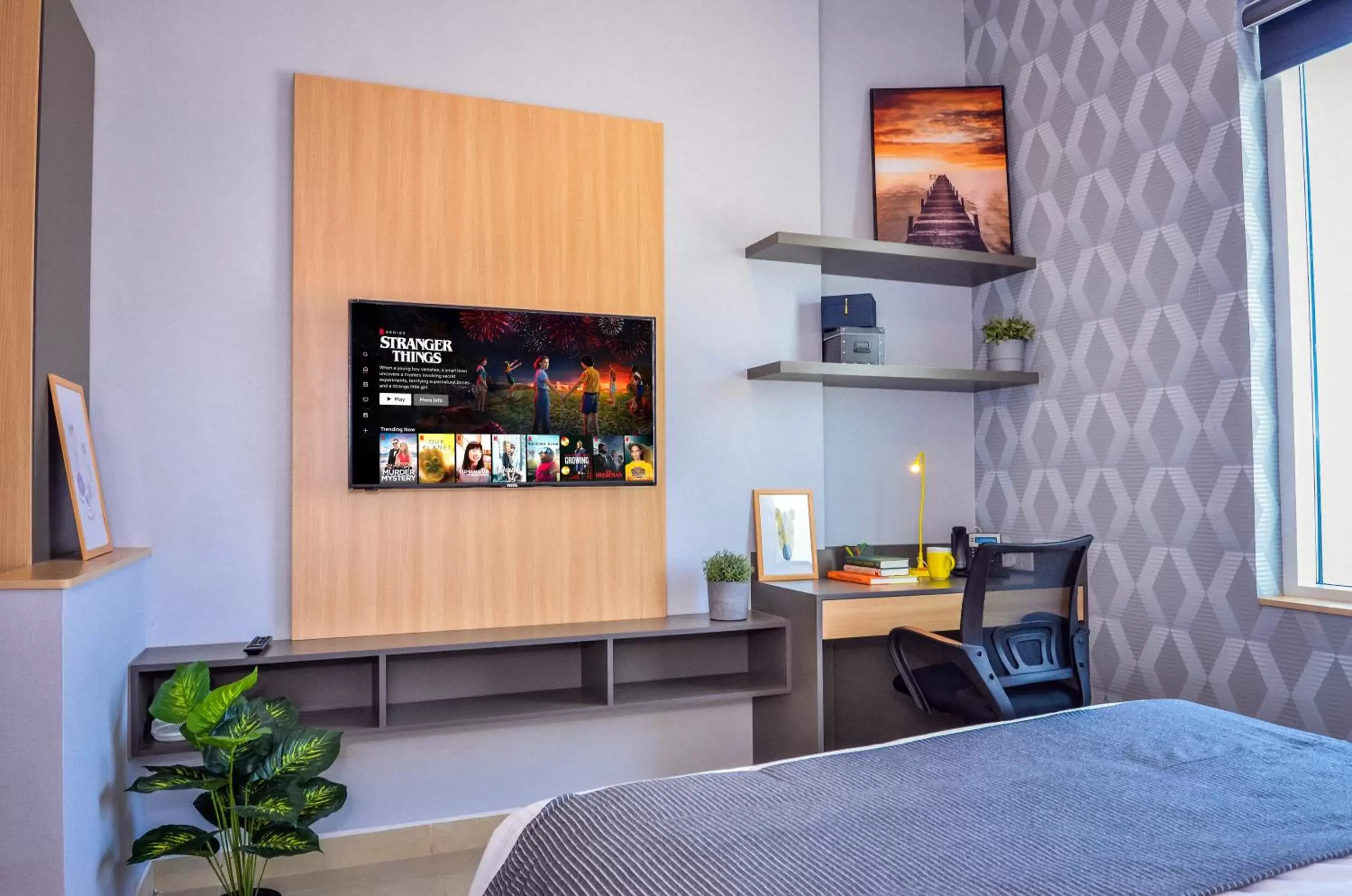 TV and multimedia in KSK Homes Hotel Dubai Academic City