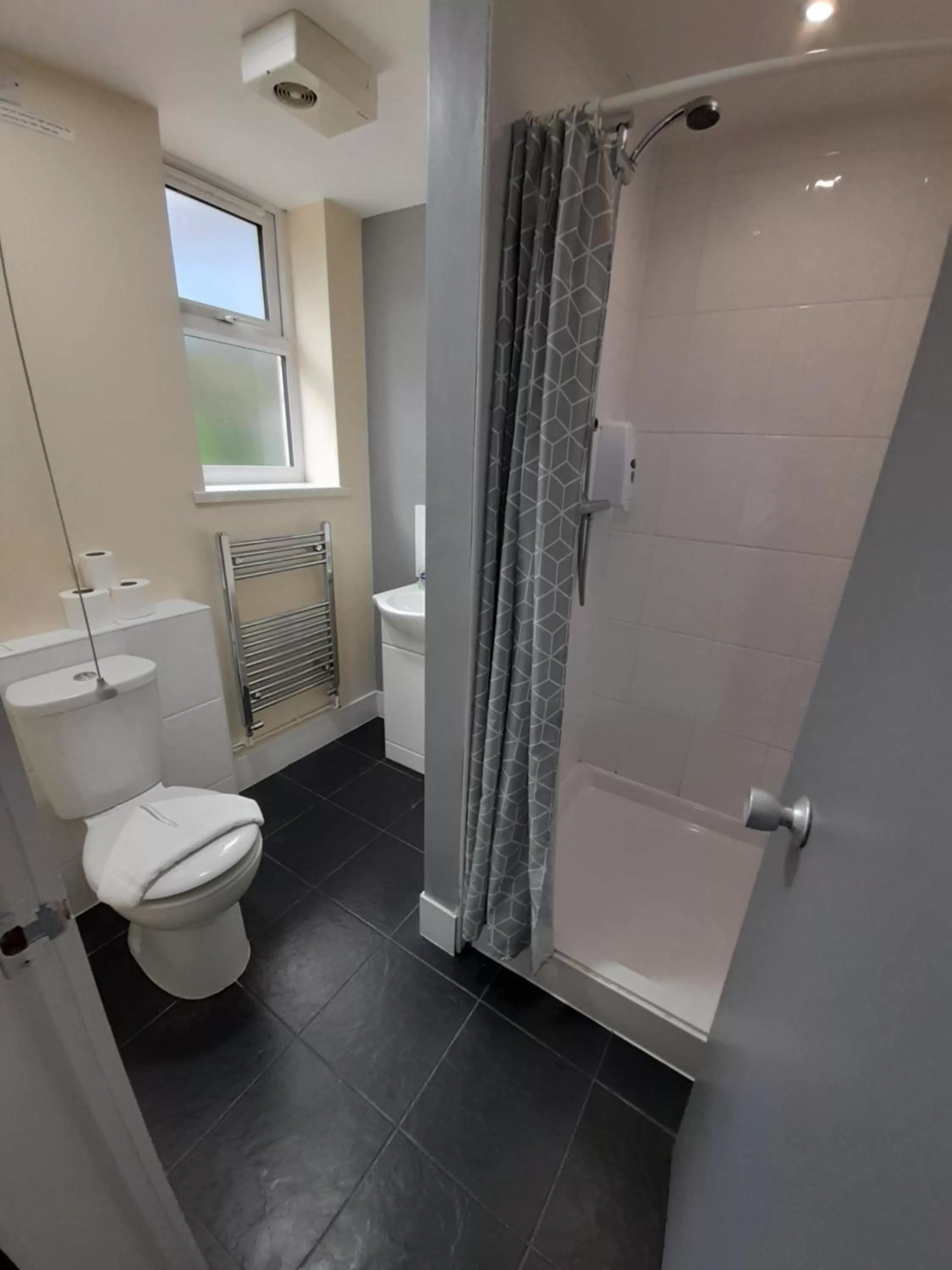 Shower in Lymedale Suites Studios & Aparthotel in NEWCASTLE UNDER LYME & STOKE