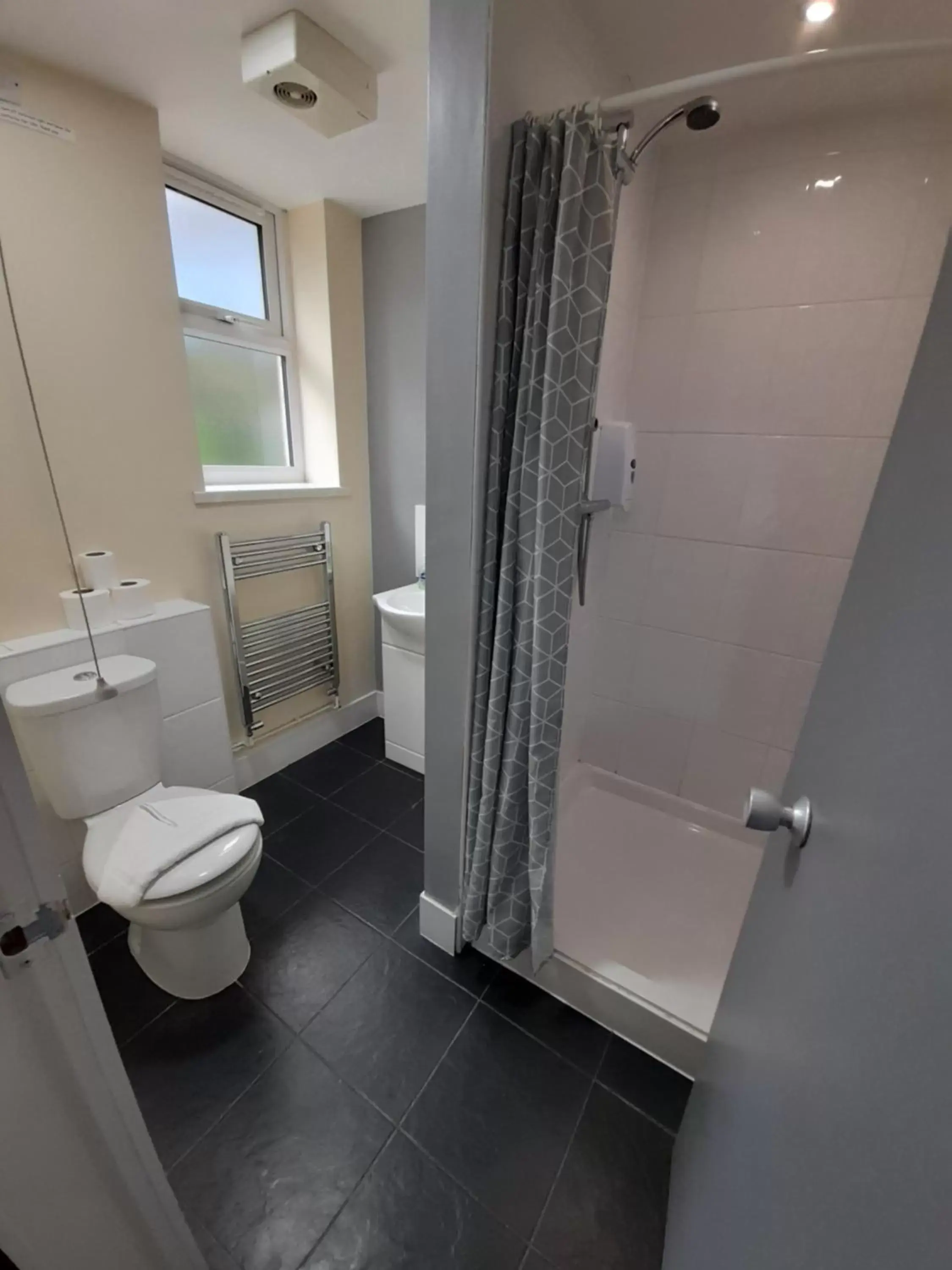 Shower, Bathroom in Lymedale Suites Studios & Aparthotel in NEWCASTLE UNDER LYME & STOKE