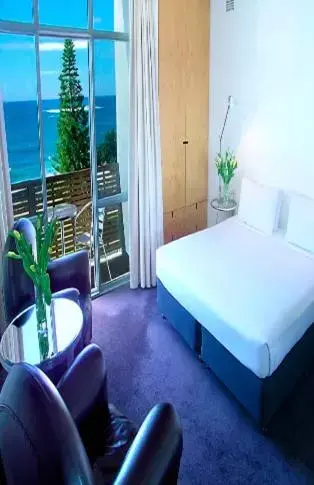 Bed in Dive Hotel