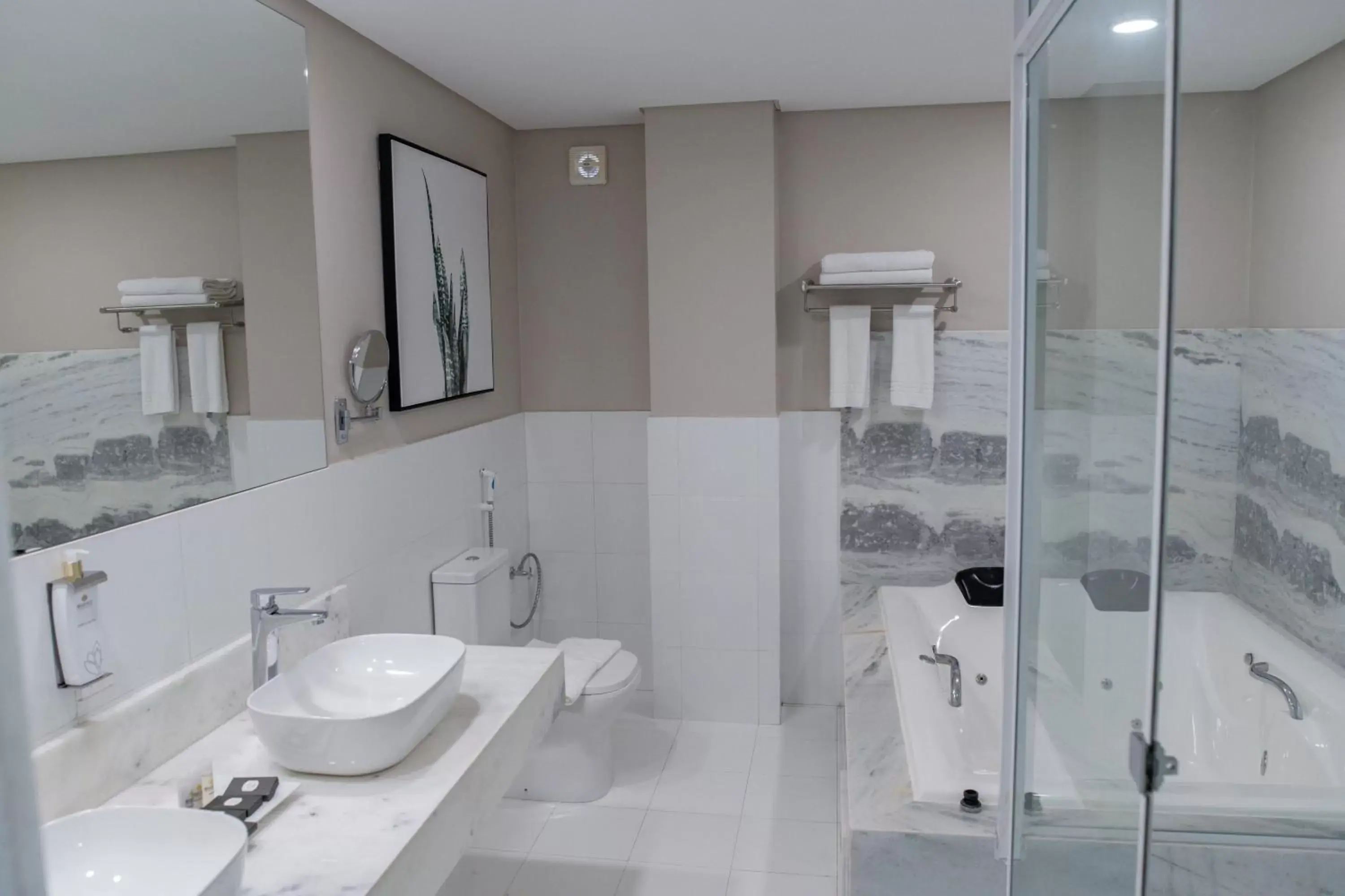 Deluxe Family Suite in Bisinii Boutique Hotel Deluxe Family Suite in Bisinii Boutique Hotel