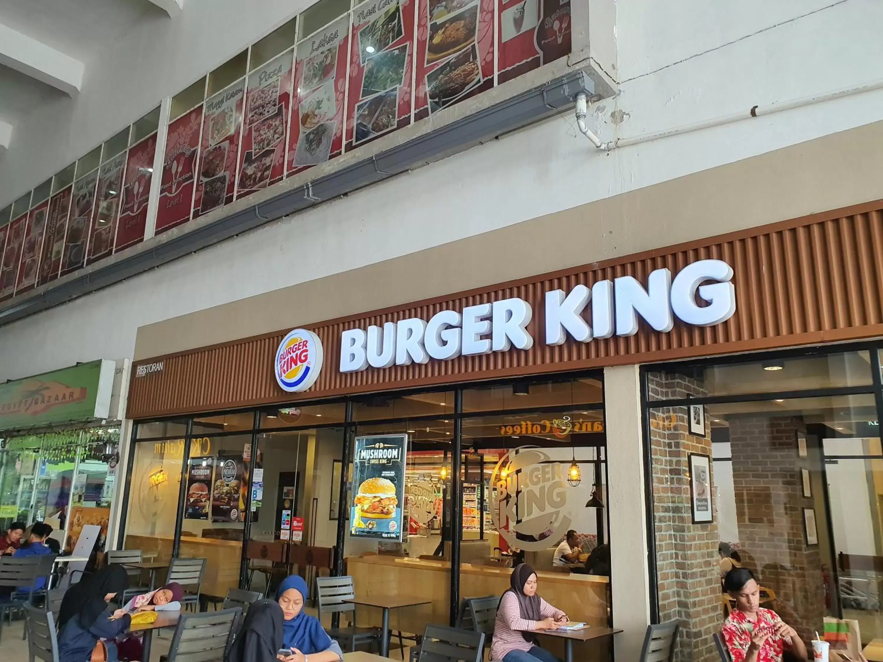 Restaurant/places to eat in Bangi Perdana Hotel Restaurant/places to eat in Bangi Perdana Hotel