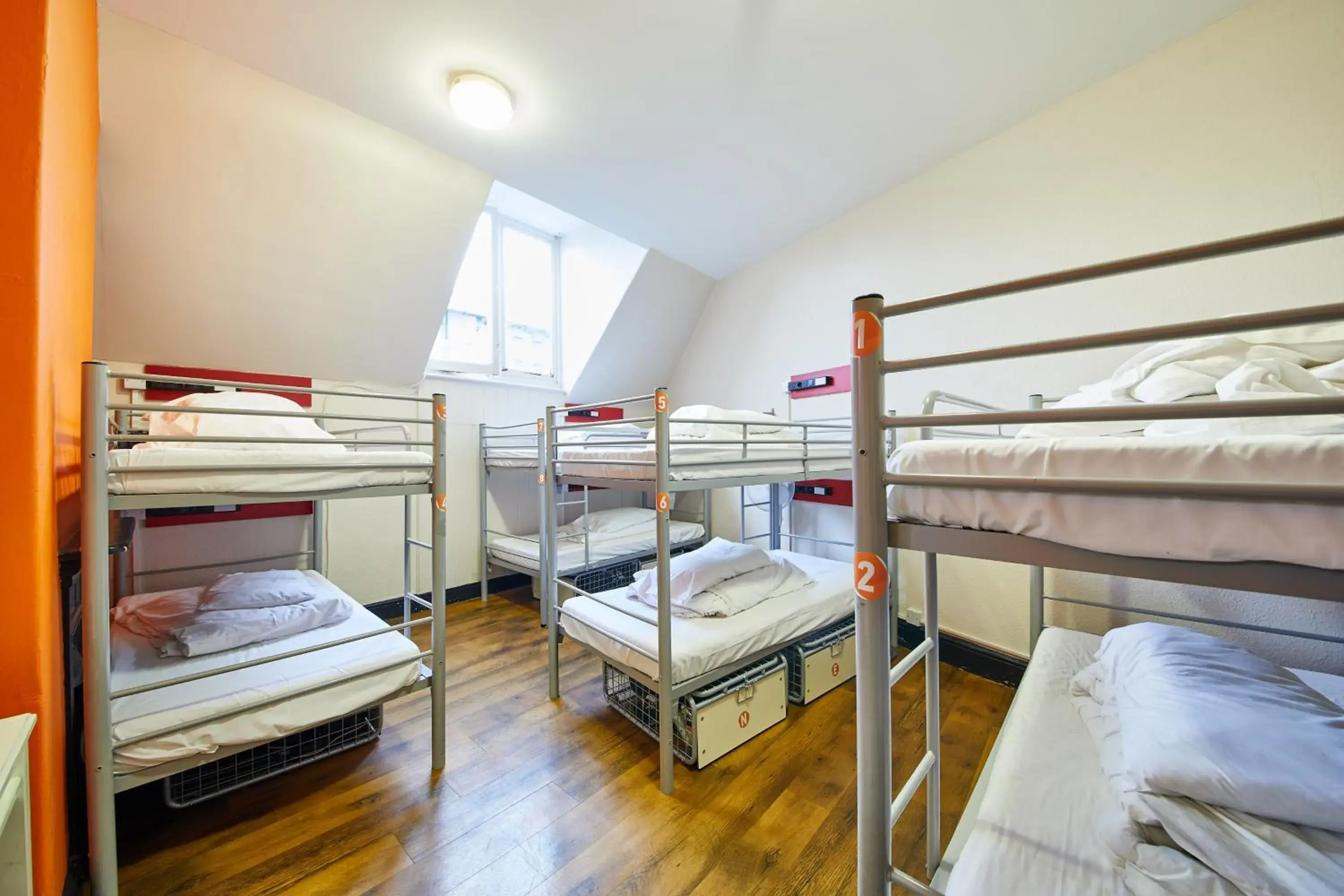 Bed in 8 Bed Female Dorm Ensuite in St Christopher's Hammersmith