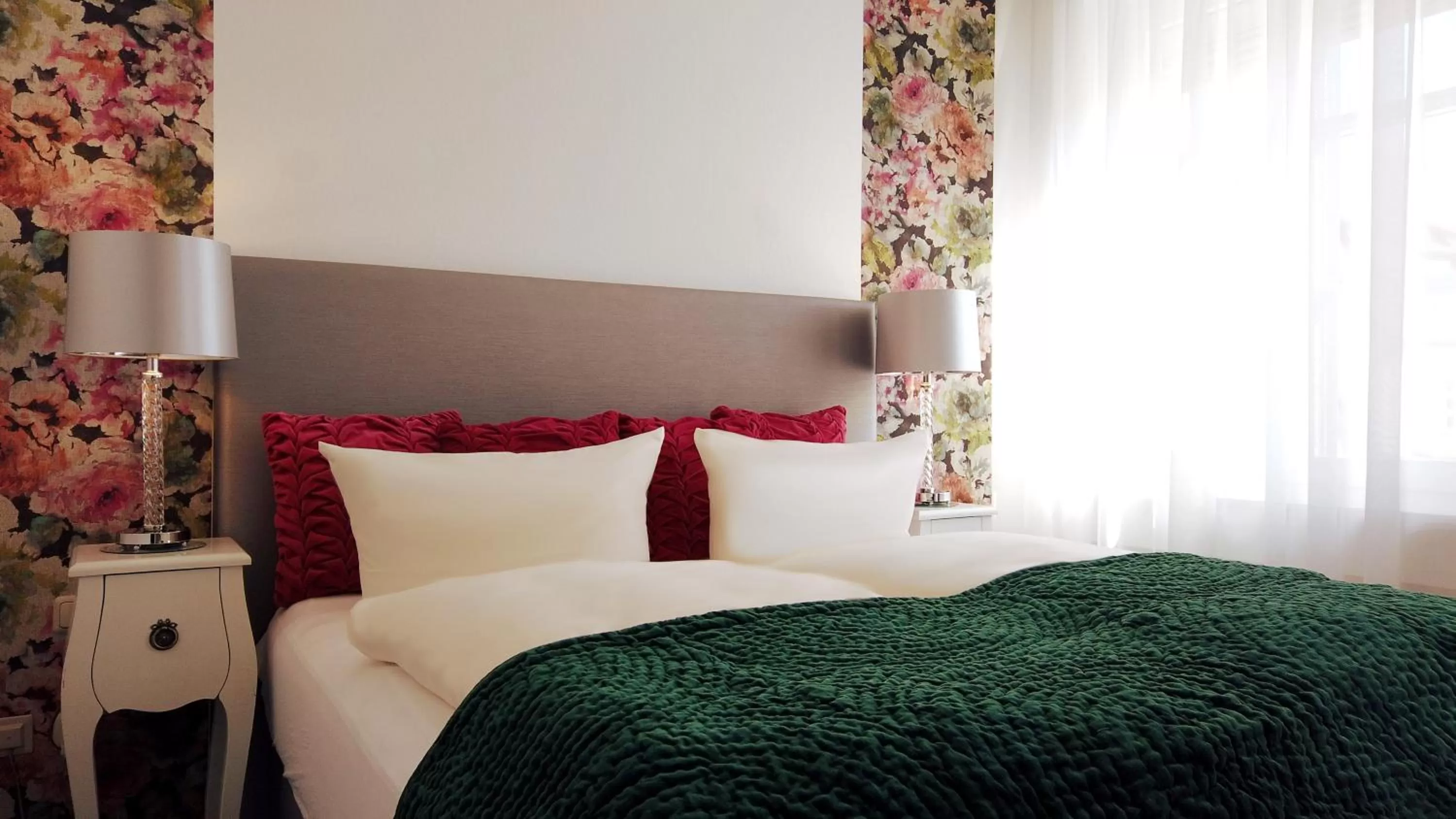 Photo of the whole room, Bed in Drahthammer Schlößl