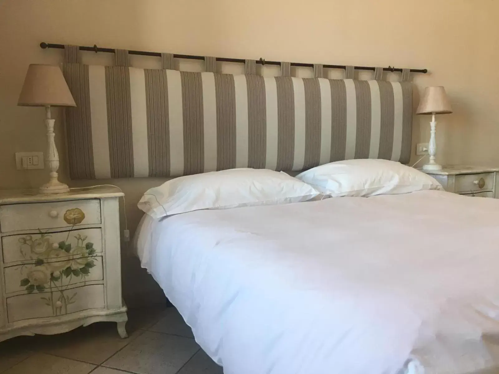 Bed in I Terzi Di Siena - Rooms Only