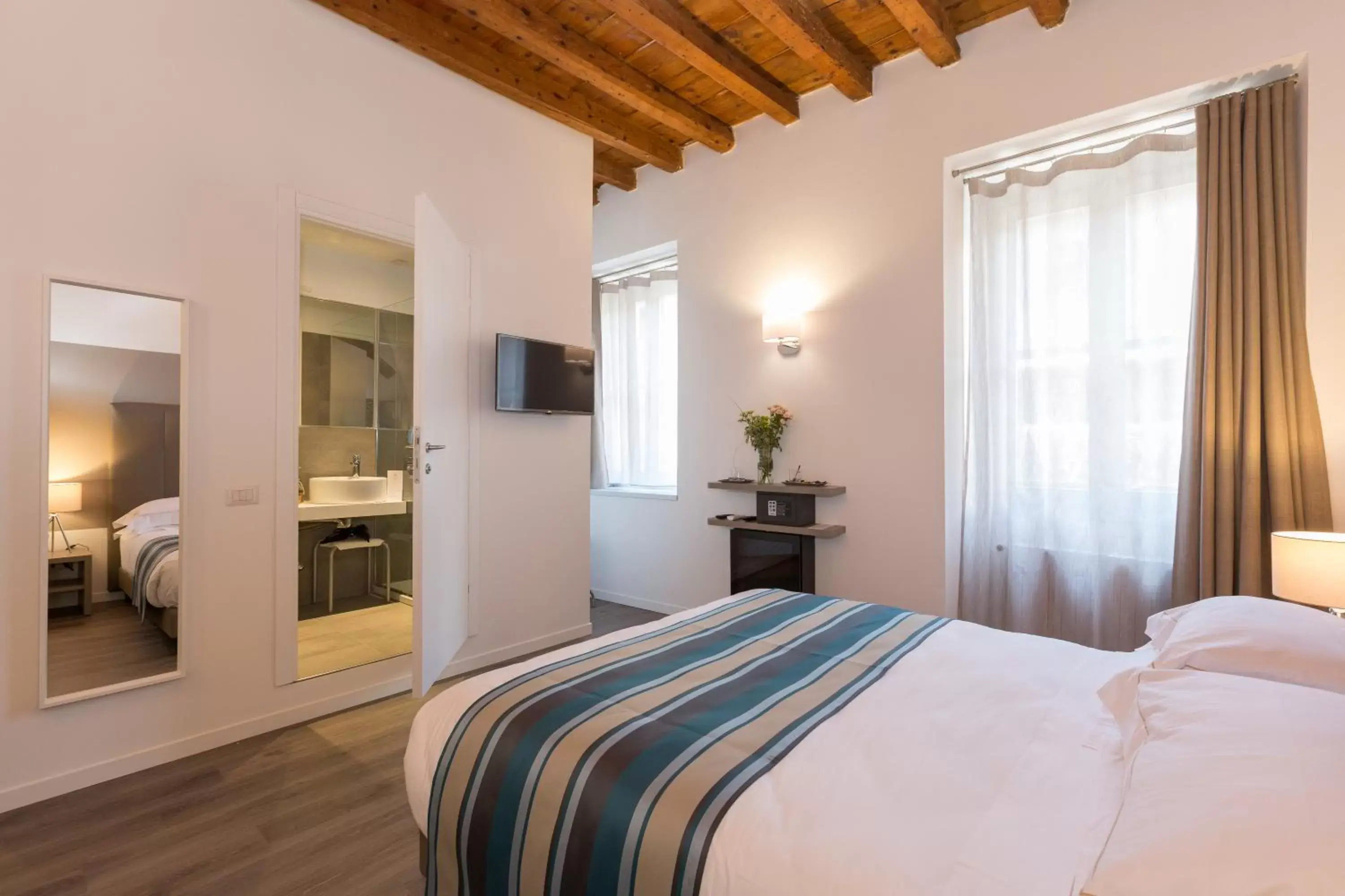 Photo of the whole room, Bed in Ai Suma Hotel Photo of the whole room, Bed in Ai Suma Hotel