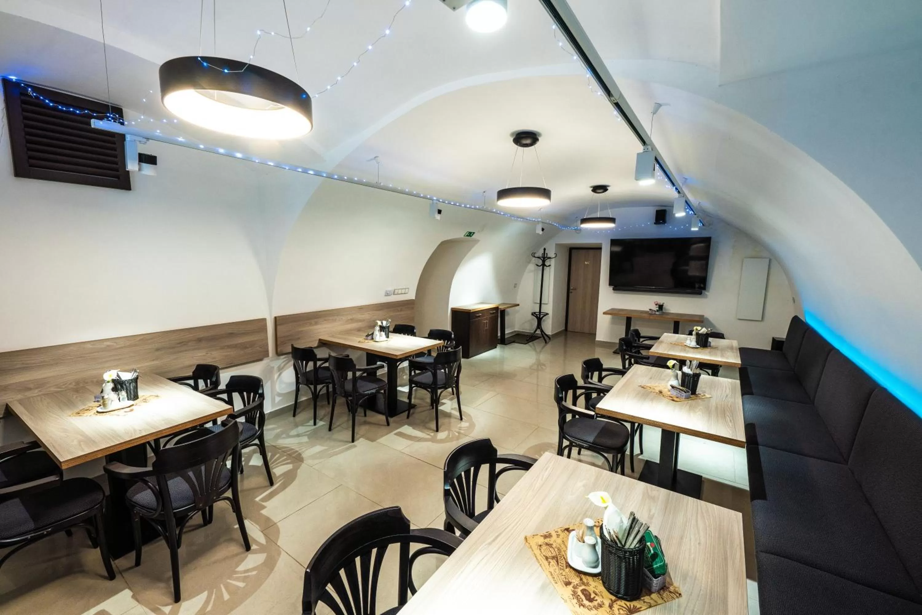 Restaurant/places to eat in Hotel Třebovská restaurace