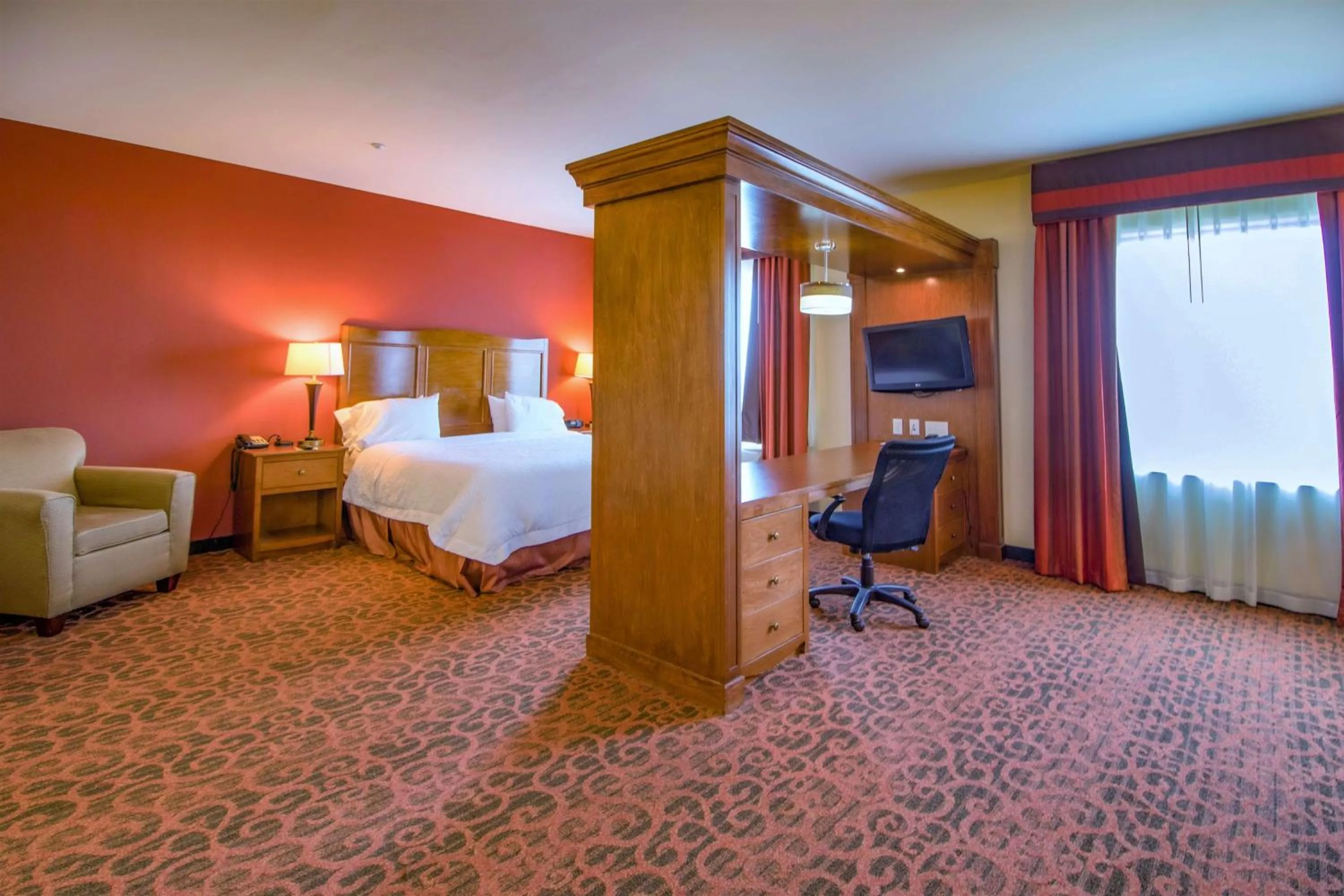 Bedroom, Bed in Hampton Inn & Suites Bastrop