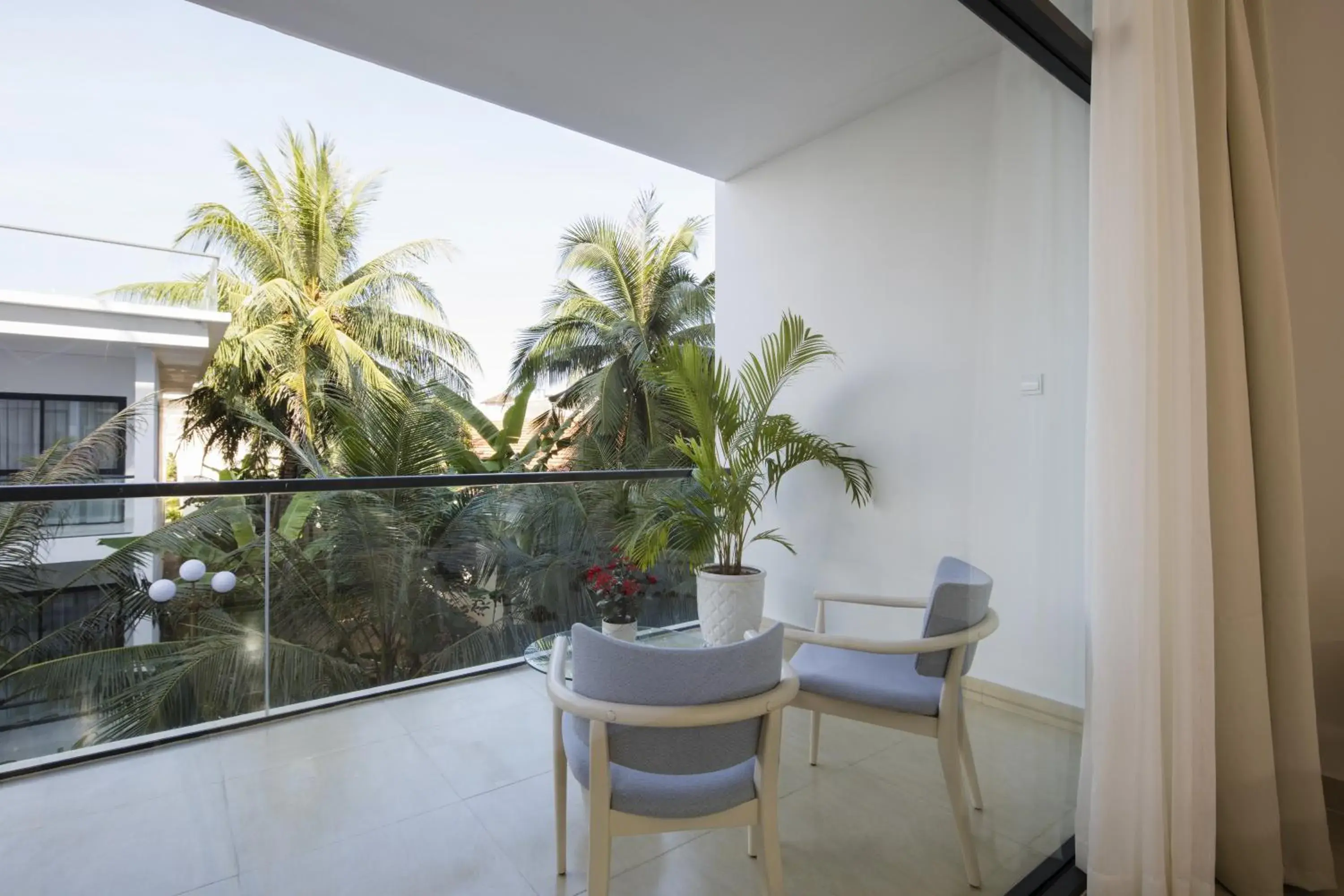 Balcony/Terrace in Diamond Bay Condotel Resort Nha Trang